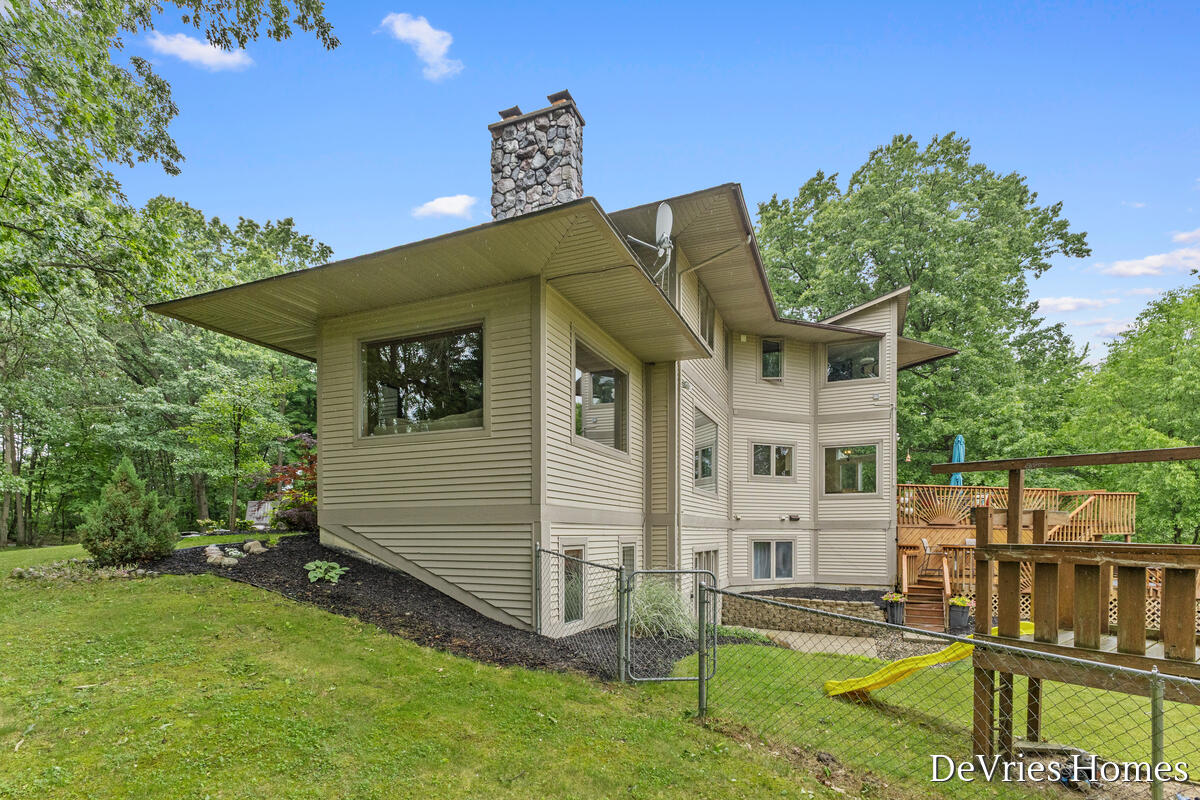333 Fennessey Street SW Grand Rapids MI 49534