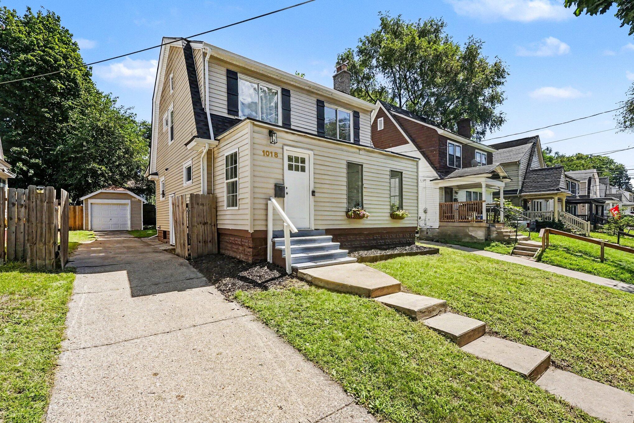 1018 Cooper Avenue SE Grand Rapids MI 49507