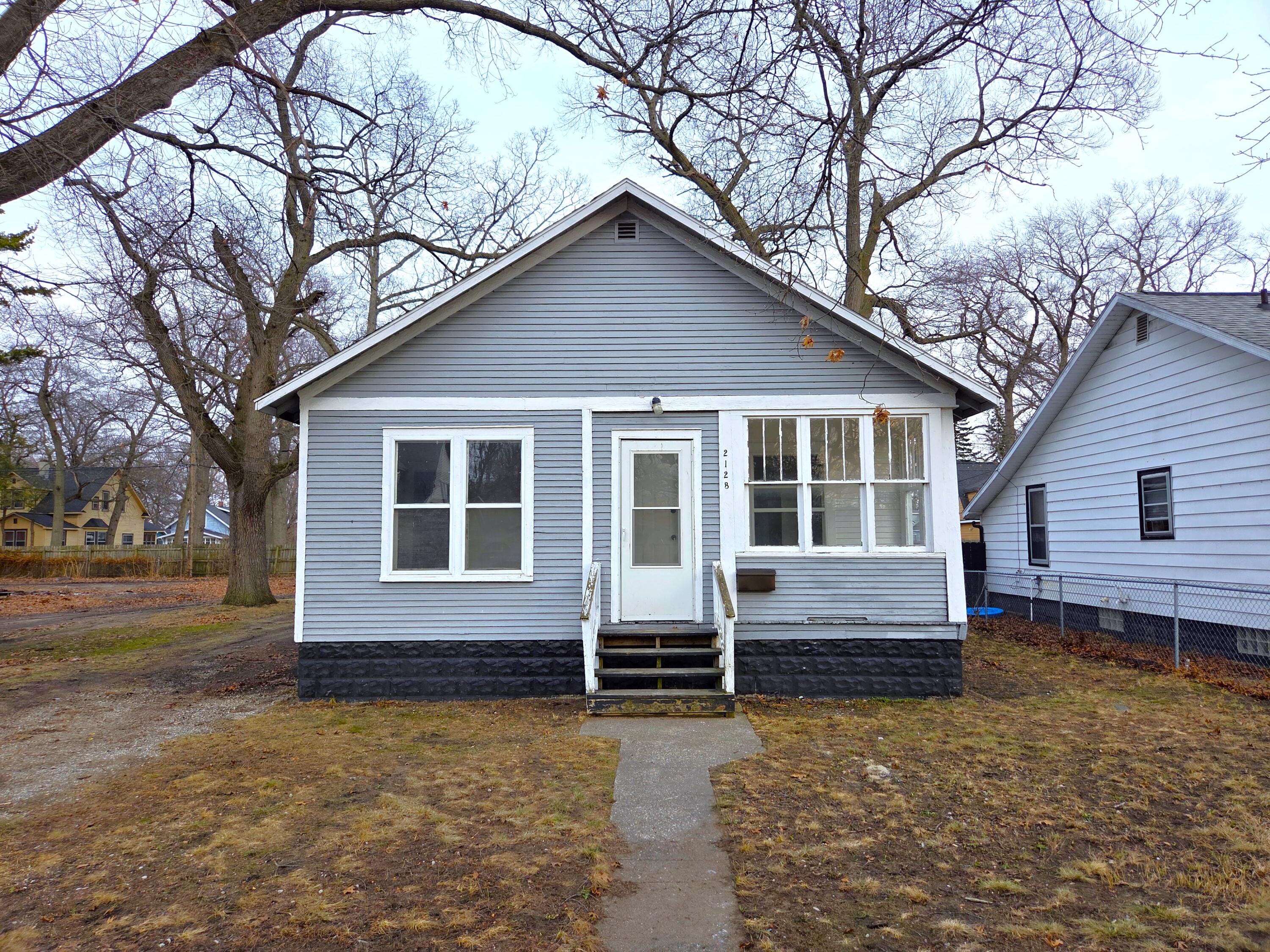 2128 5th Street Muskegon MI 49444