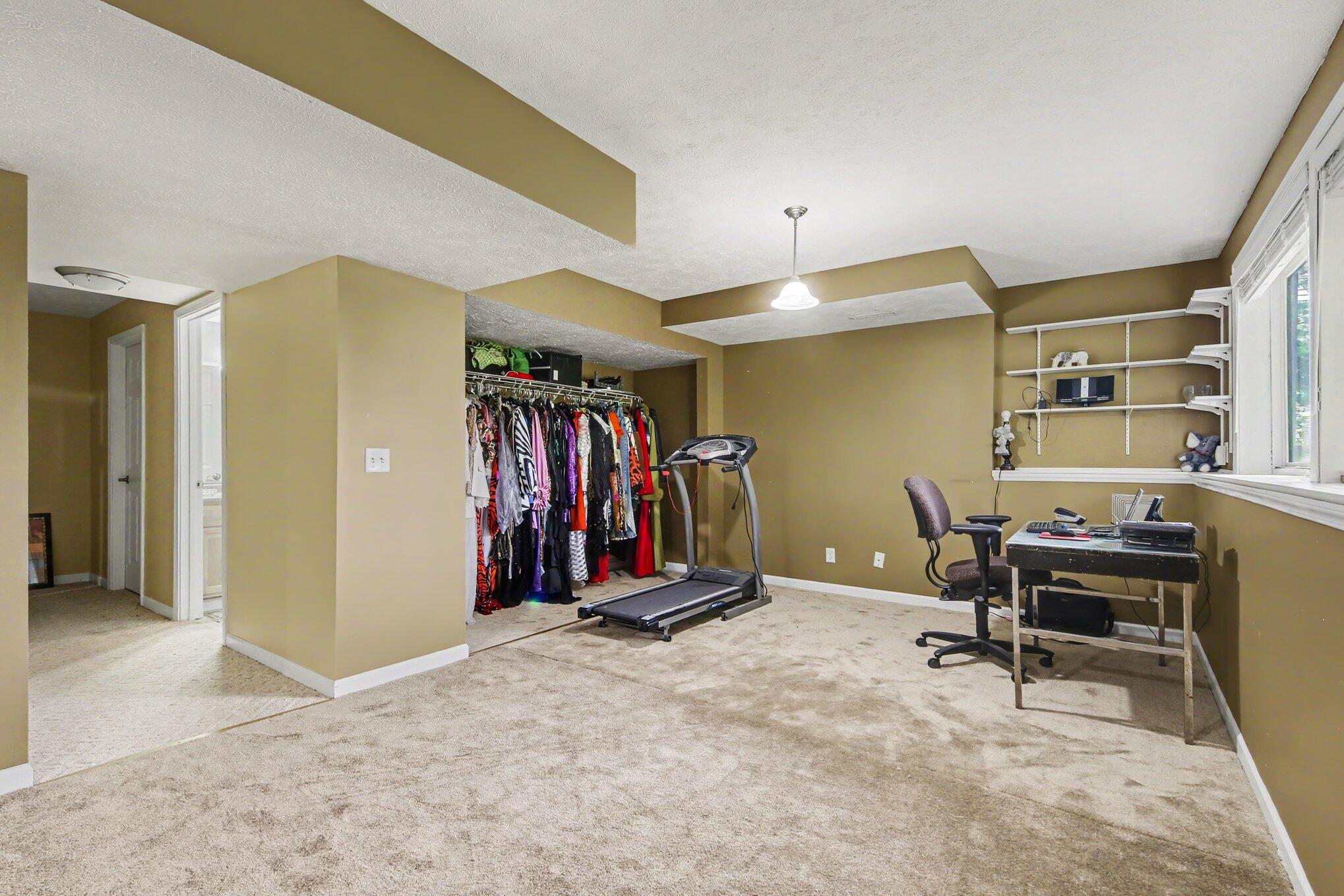 6627 Winter Creek Road Norton Shores MI 49444