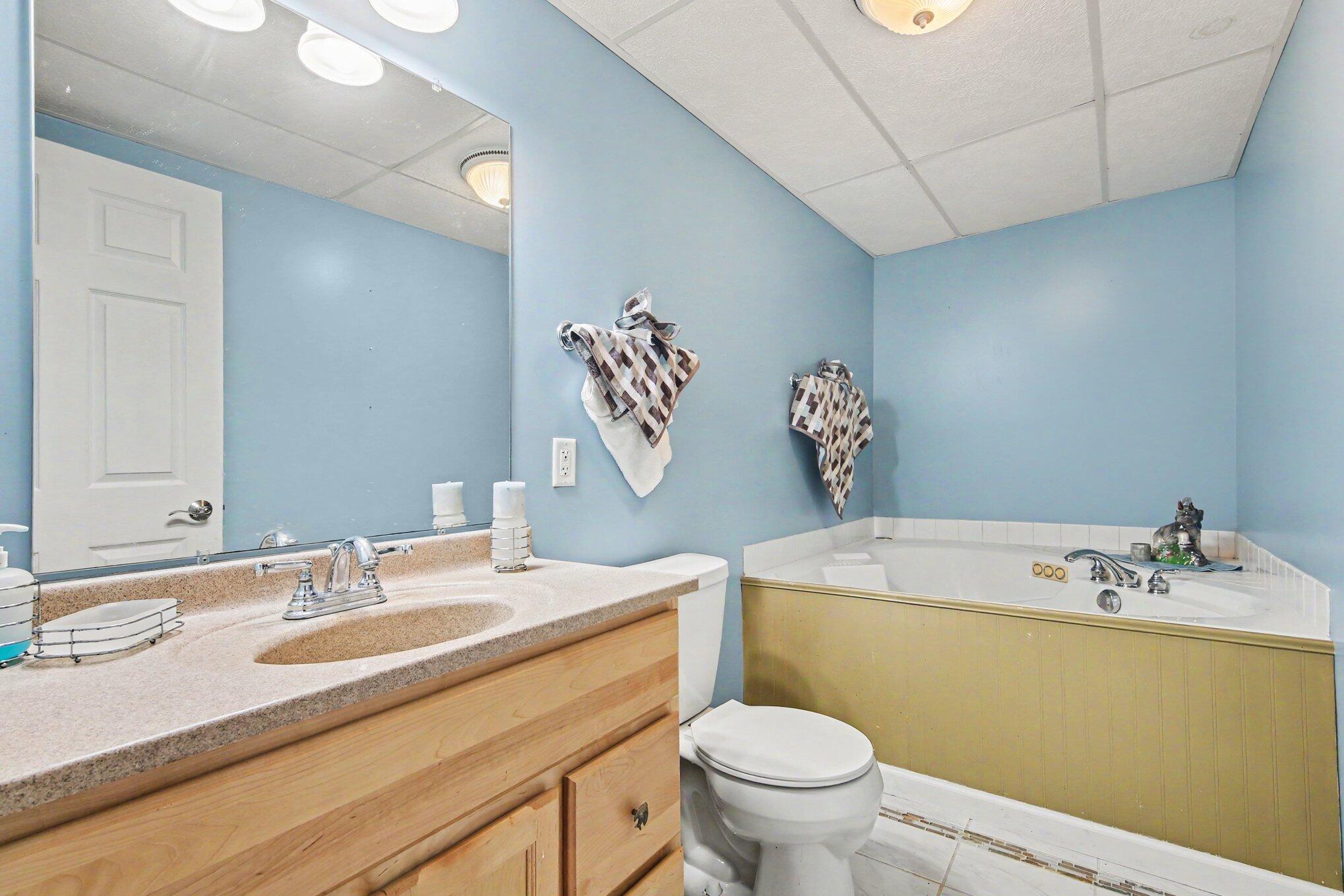6627 Winter Creek Road Norton Shores MI 49444