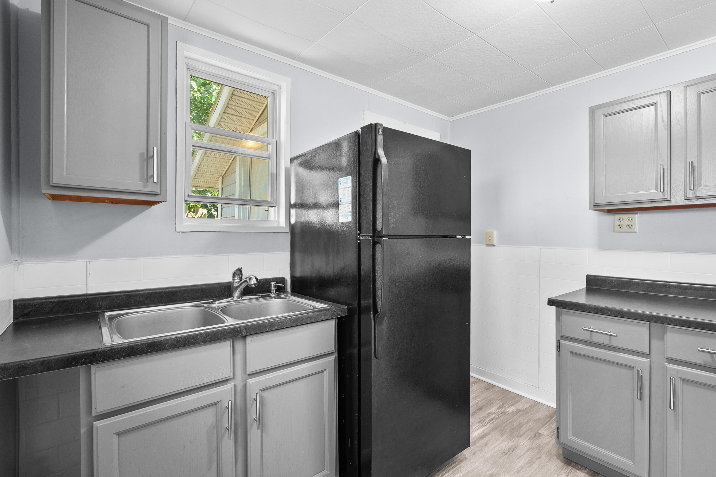 130 Gilkison Avenue Kalamazoo MI 49006