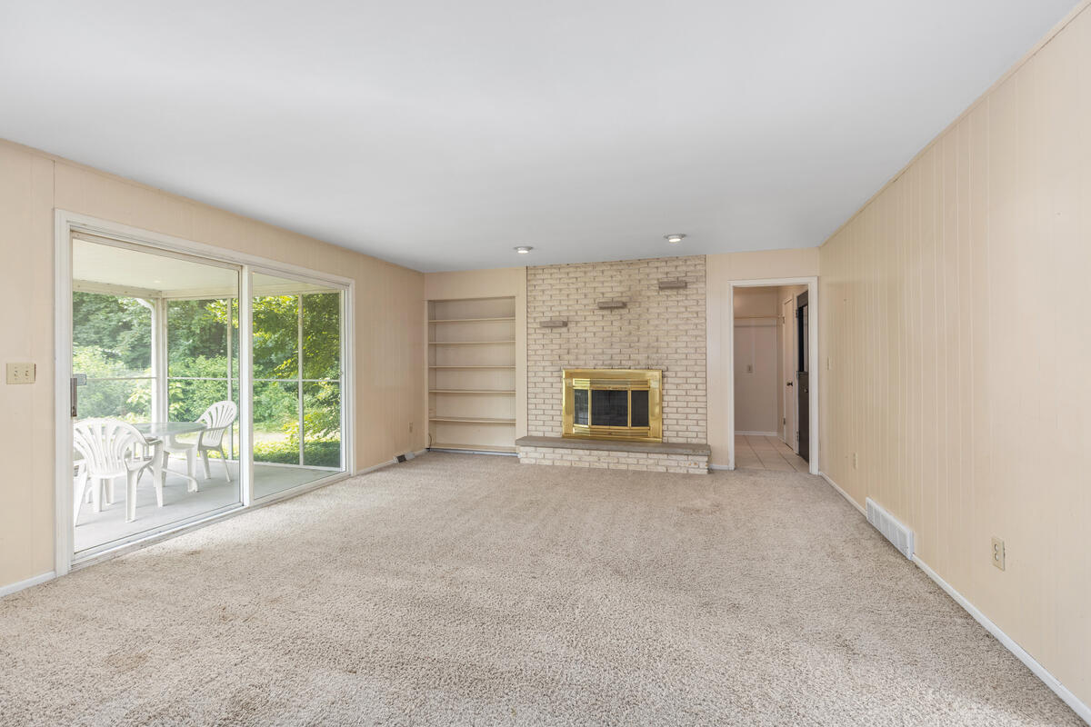13885 Windemere Drive NW Grand Rapids MI 49534