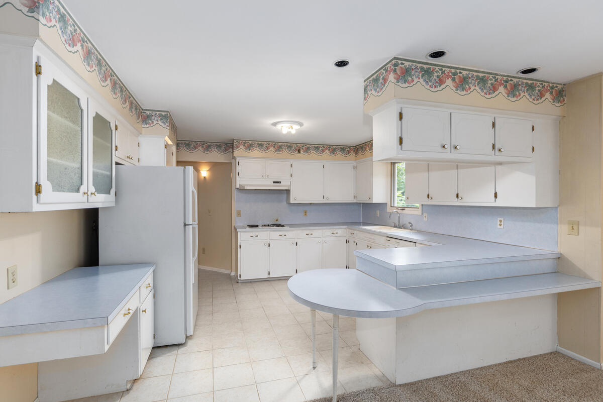 13885 Windemere Drive NW Grand Rapids MI 49534