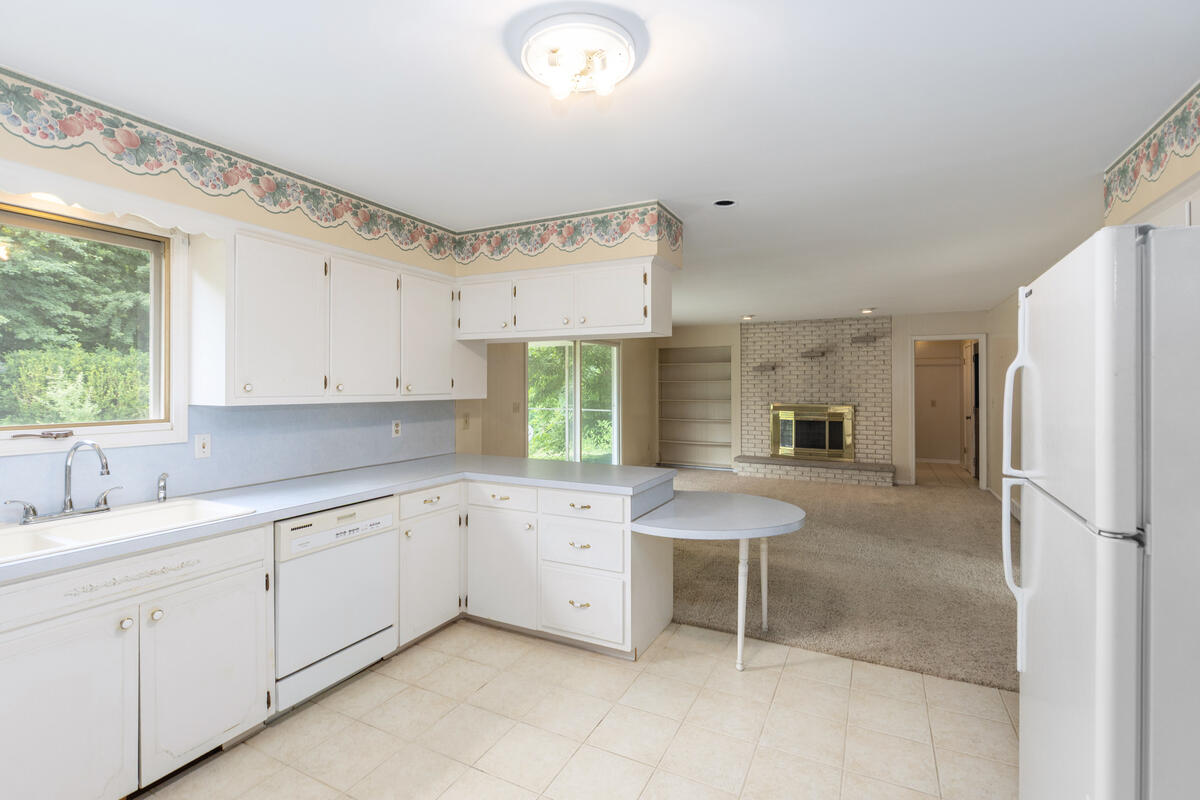 13885 Windemere Drive NW Grand Rapids MI 49534