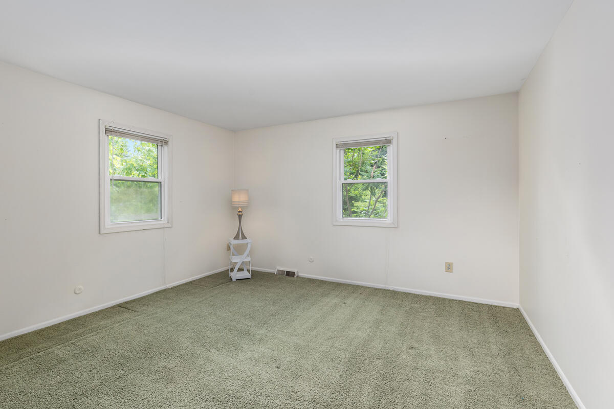 13885 Windemere Drive NW Grand Rapids MI 49534