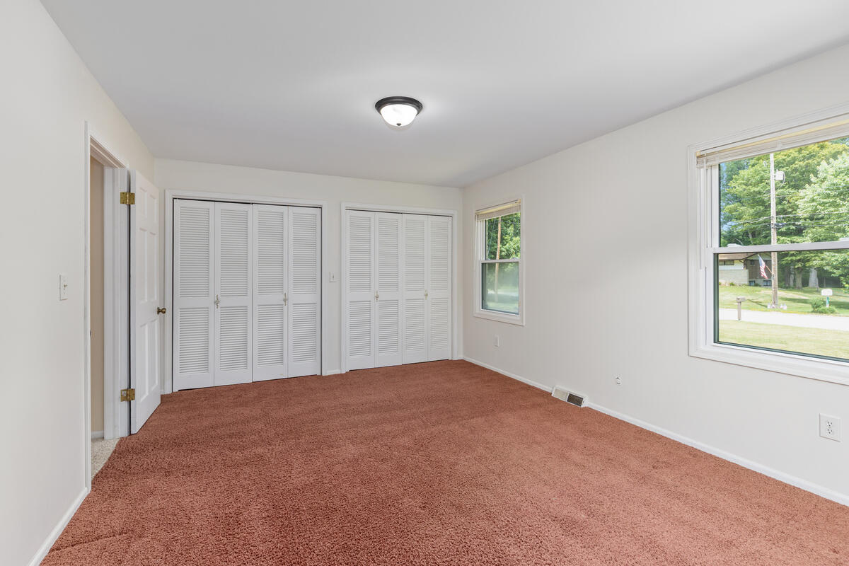 13885 Windemere Drive NW Grand Rapids MI 49534