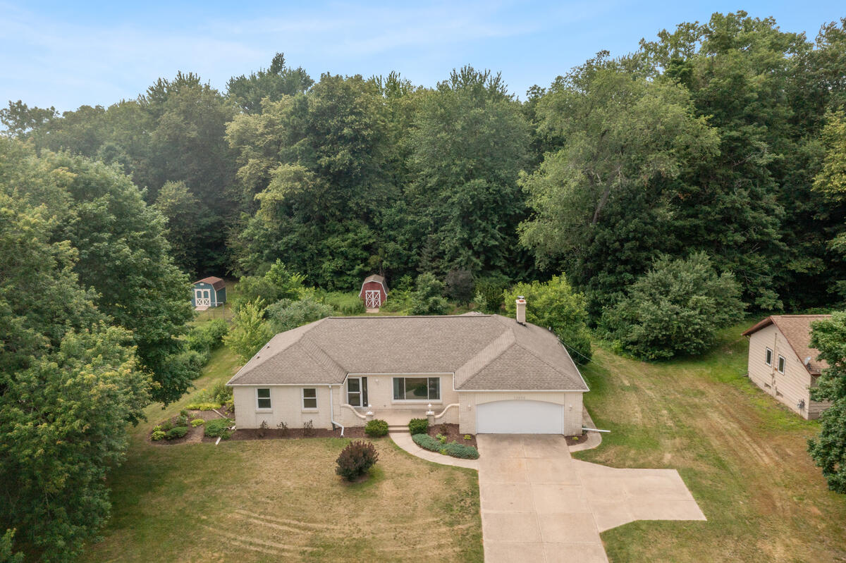 13885 Windemere Drive NW Grand Rapids MI 49534
