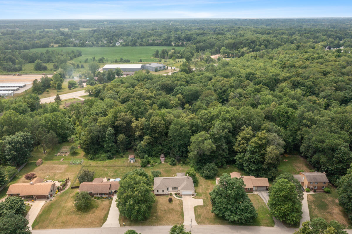 13885 Windemere Drive NW Grand Rapids MI 49534