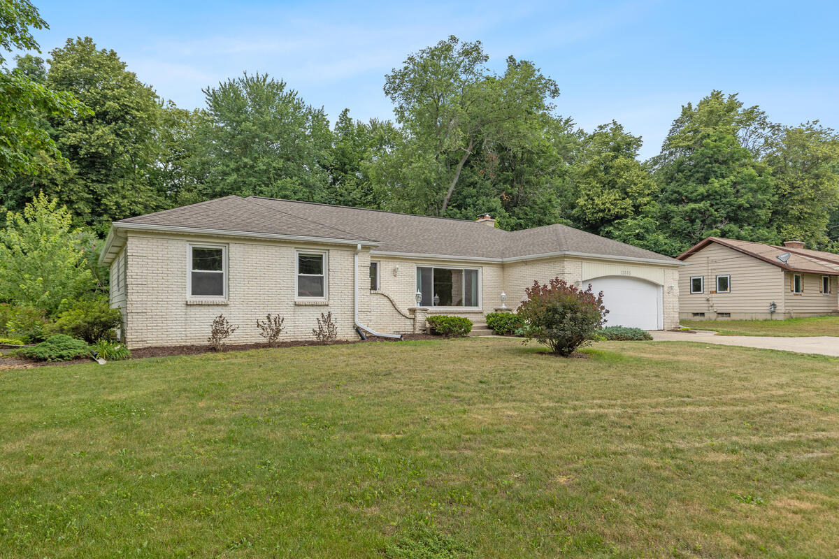 13885 Windemere Drive NW Grand Rapids MI 49534