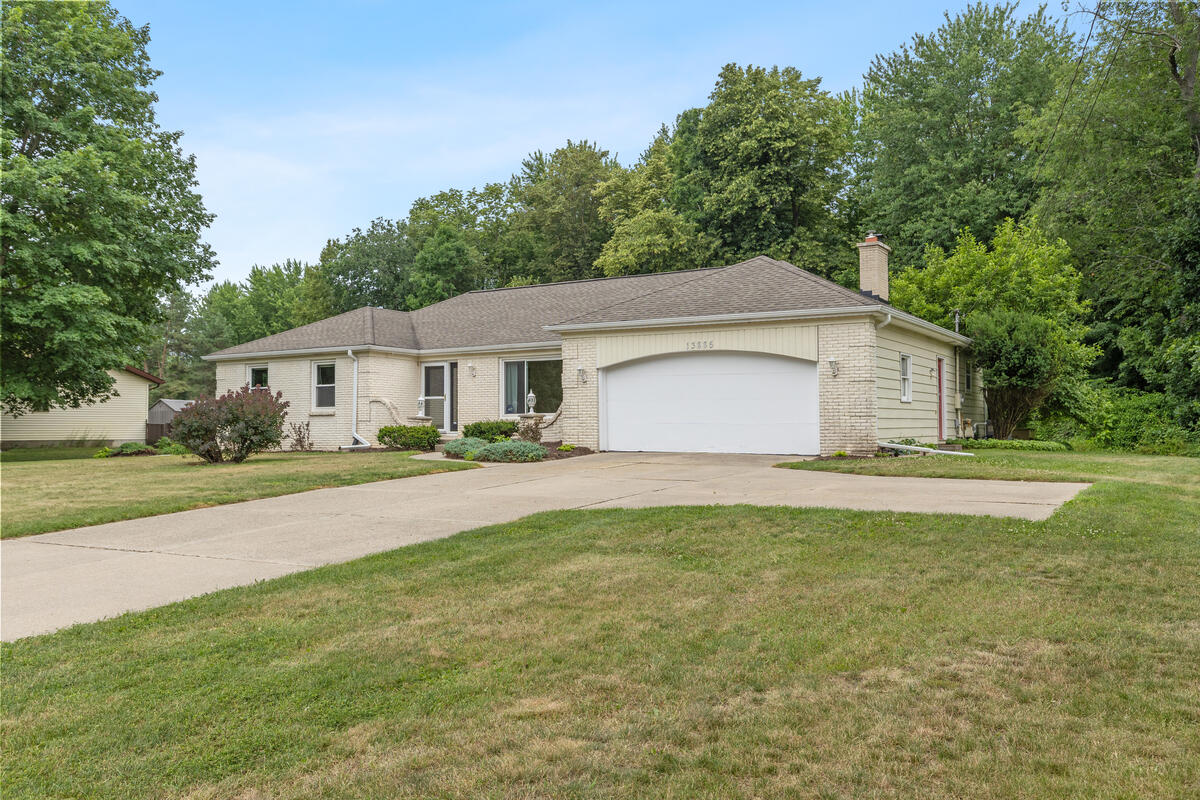13885 Windemere Drive NW Grand Rapids MI 49534