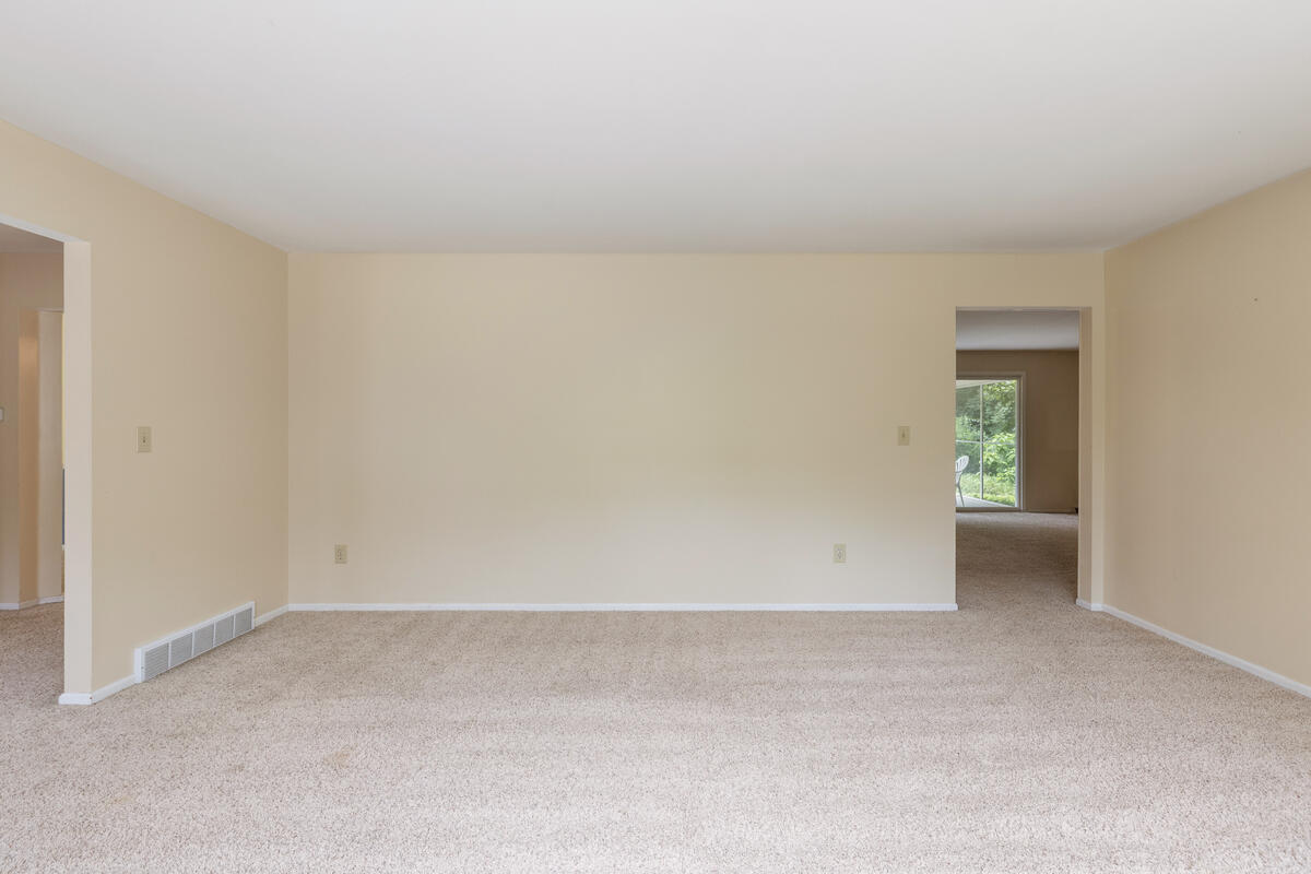 13885 Windemere Drive NW Grand Rapids MI 49534