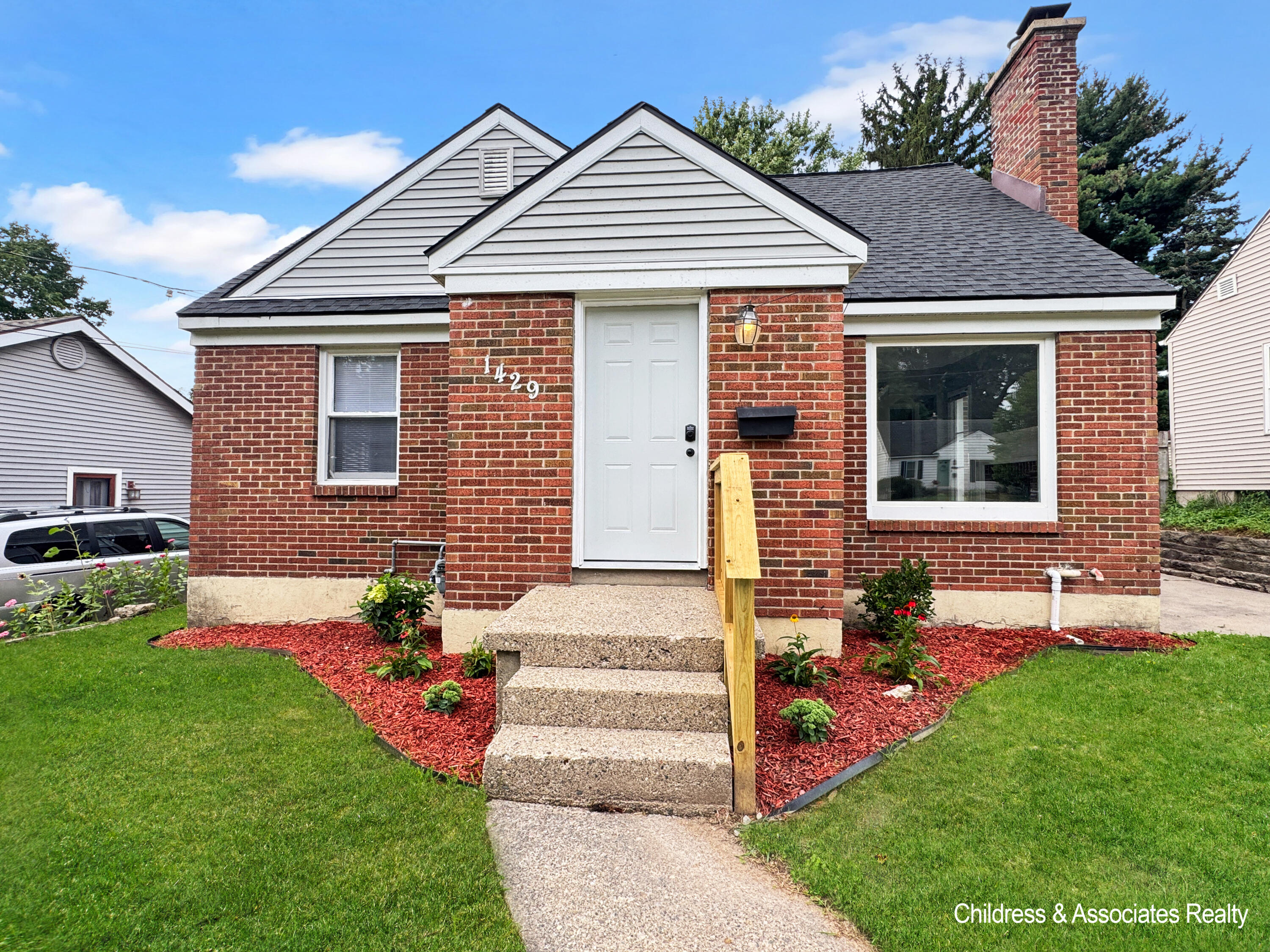 1429 Louise Street SE Grand Rapids MI 49507