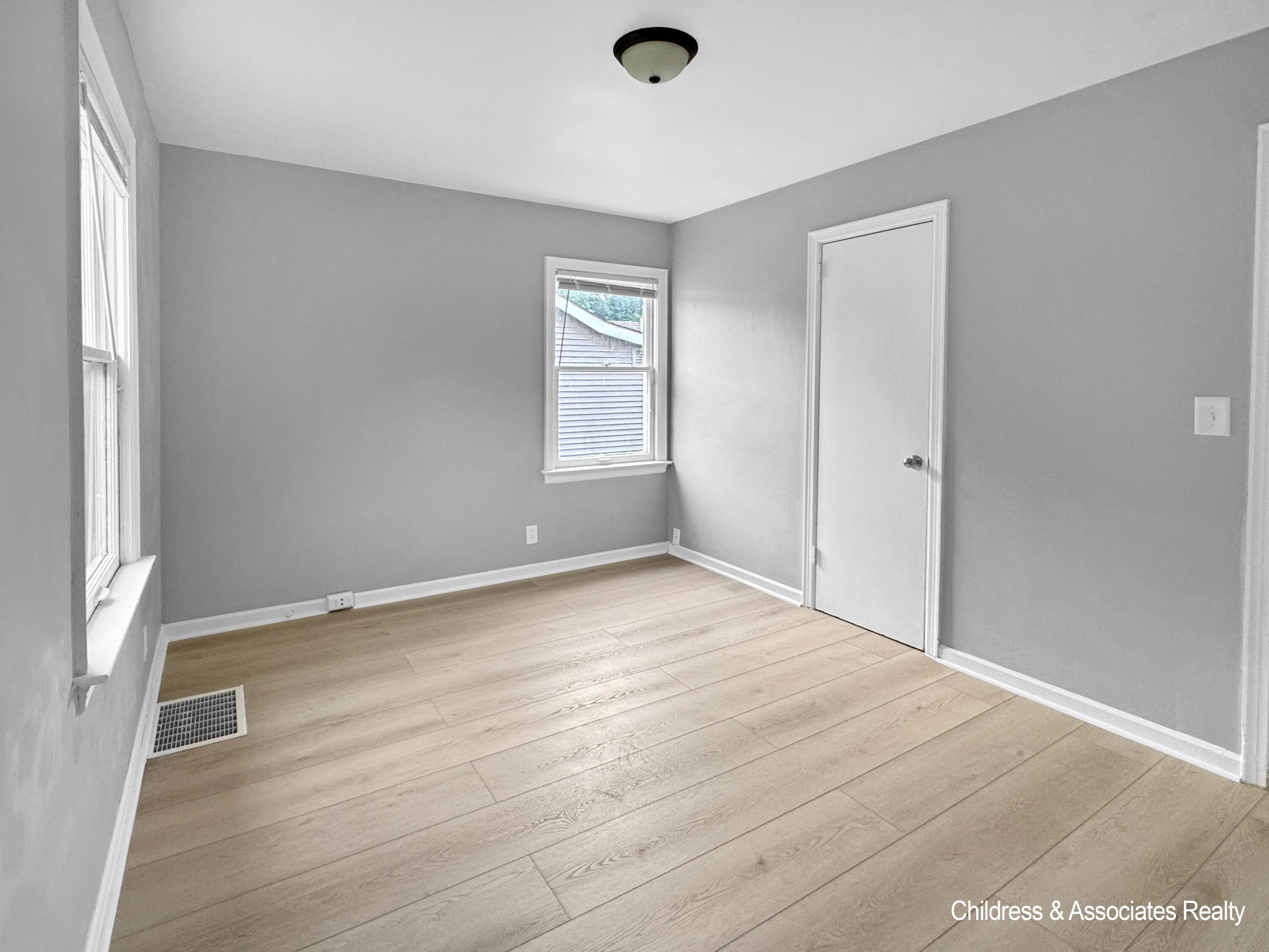 1429 Louise Street SE Grand Rapids MI 49507