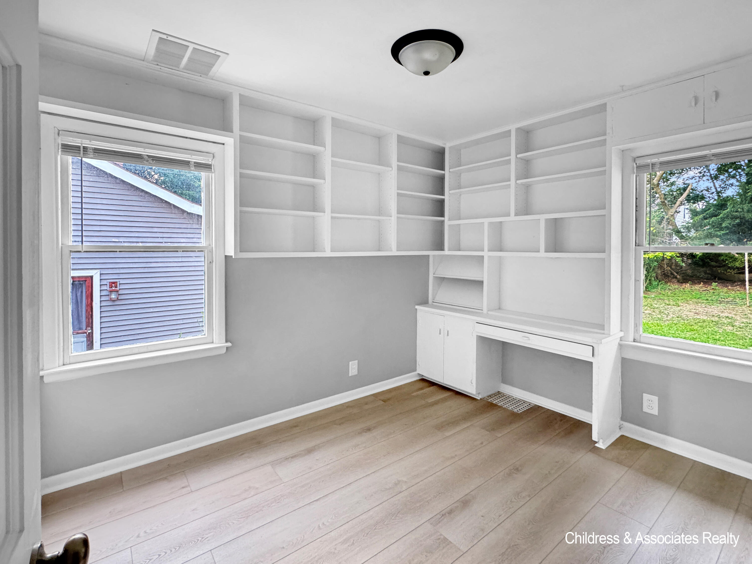 1429 Louise Street SE Grand Rapids MI 49507