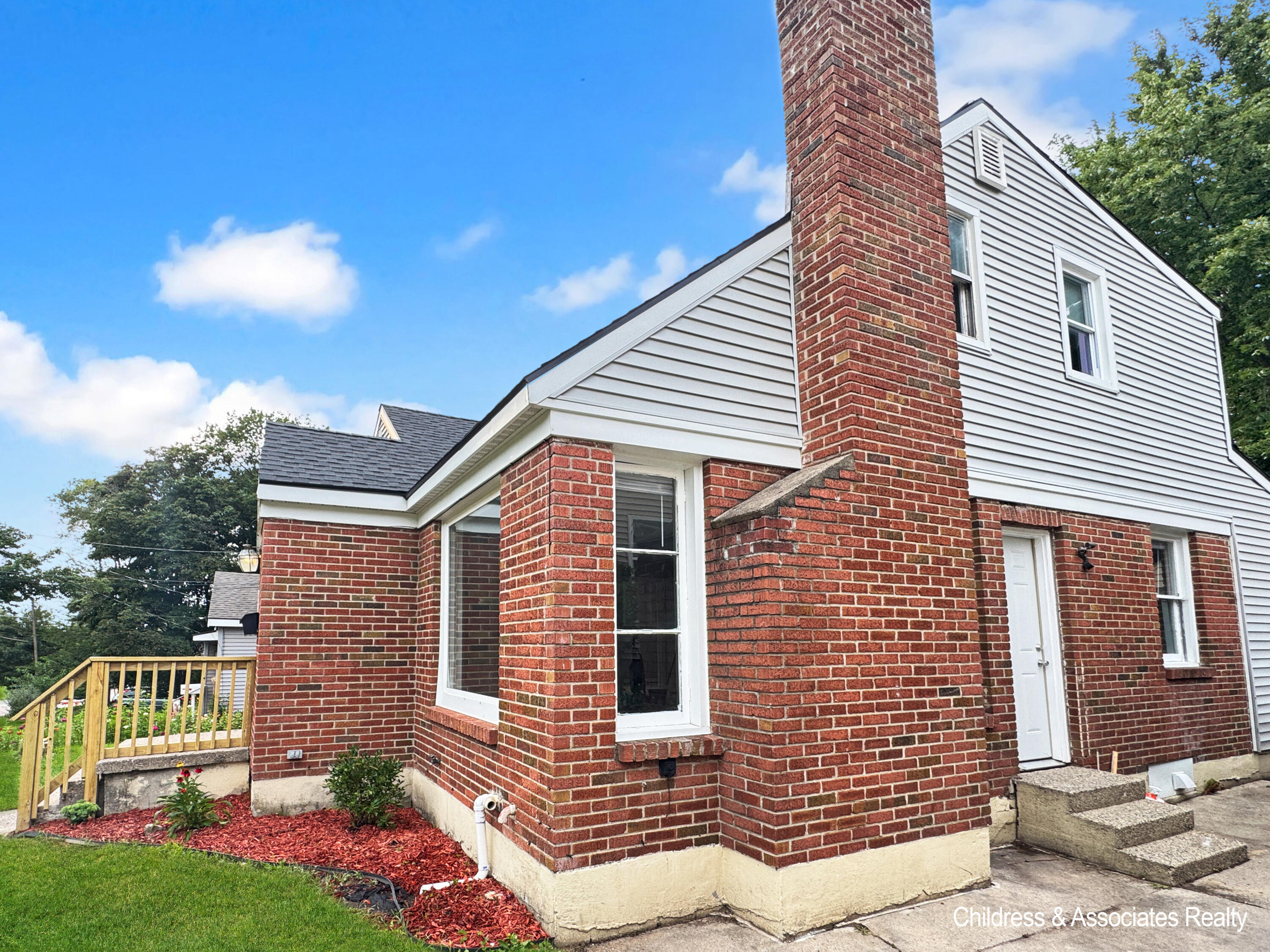 1429 Louise Street SE Grand Rapids MI 49507