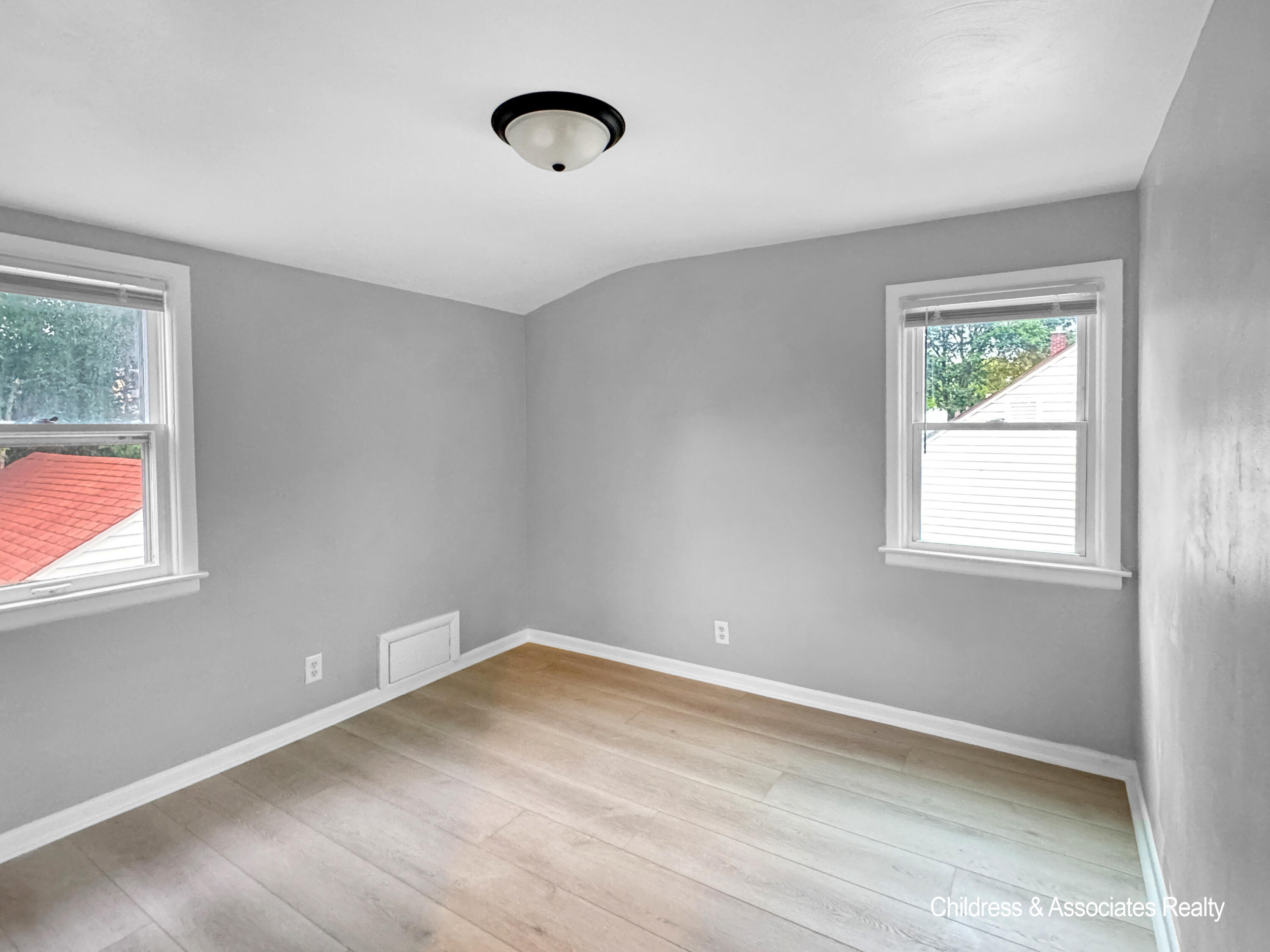 1429 Louise Street SE Grand Rapids MI 49507