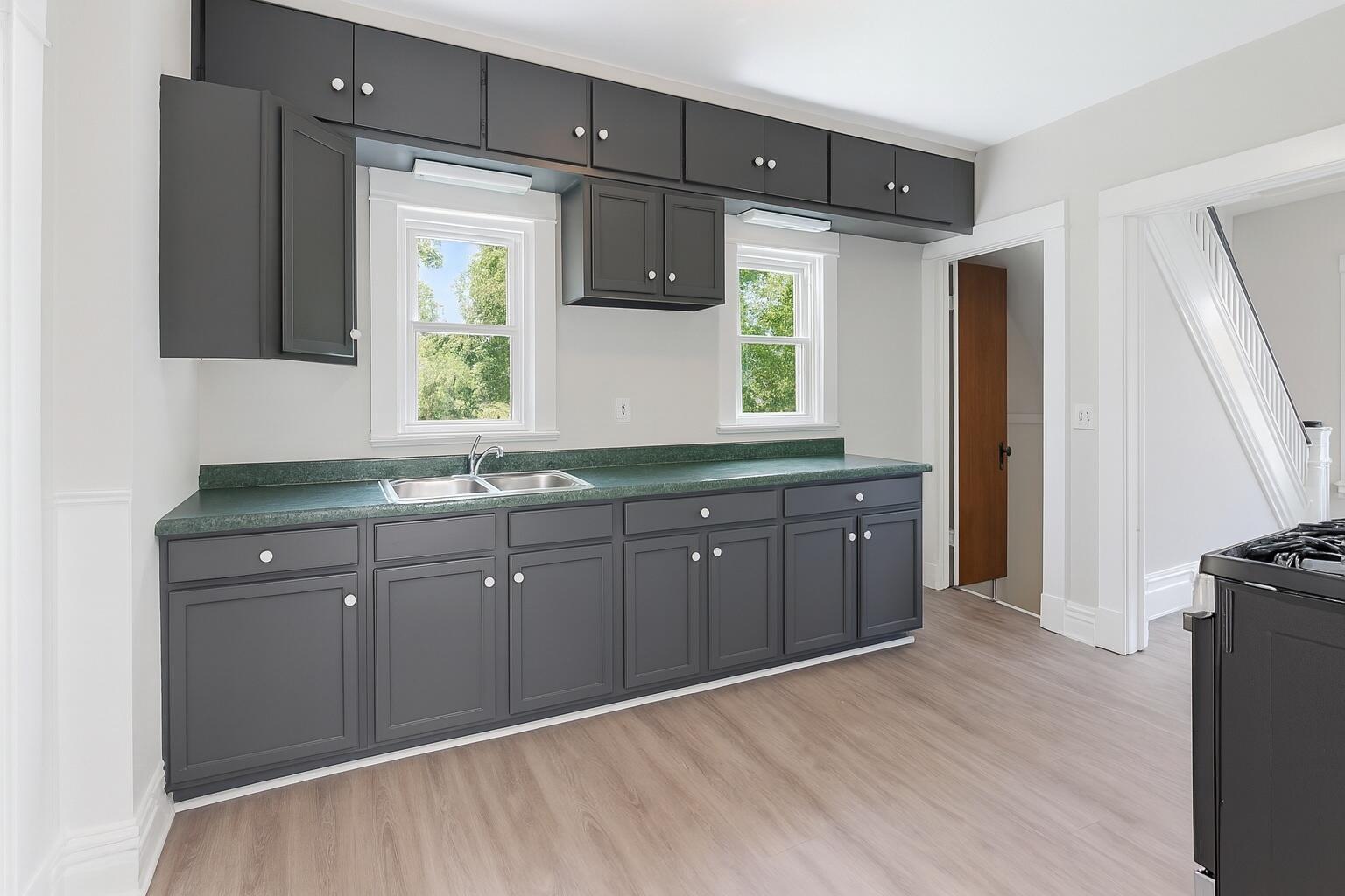1517 James Street Kalamazoo MI 49001