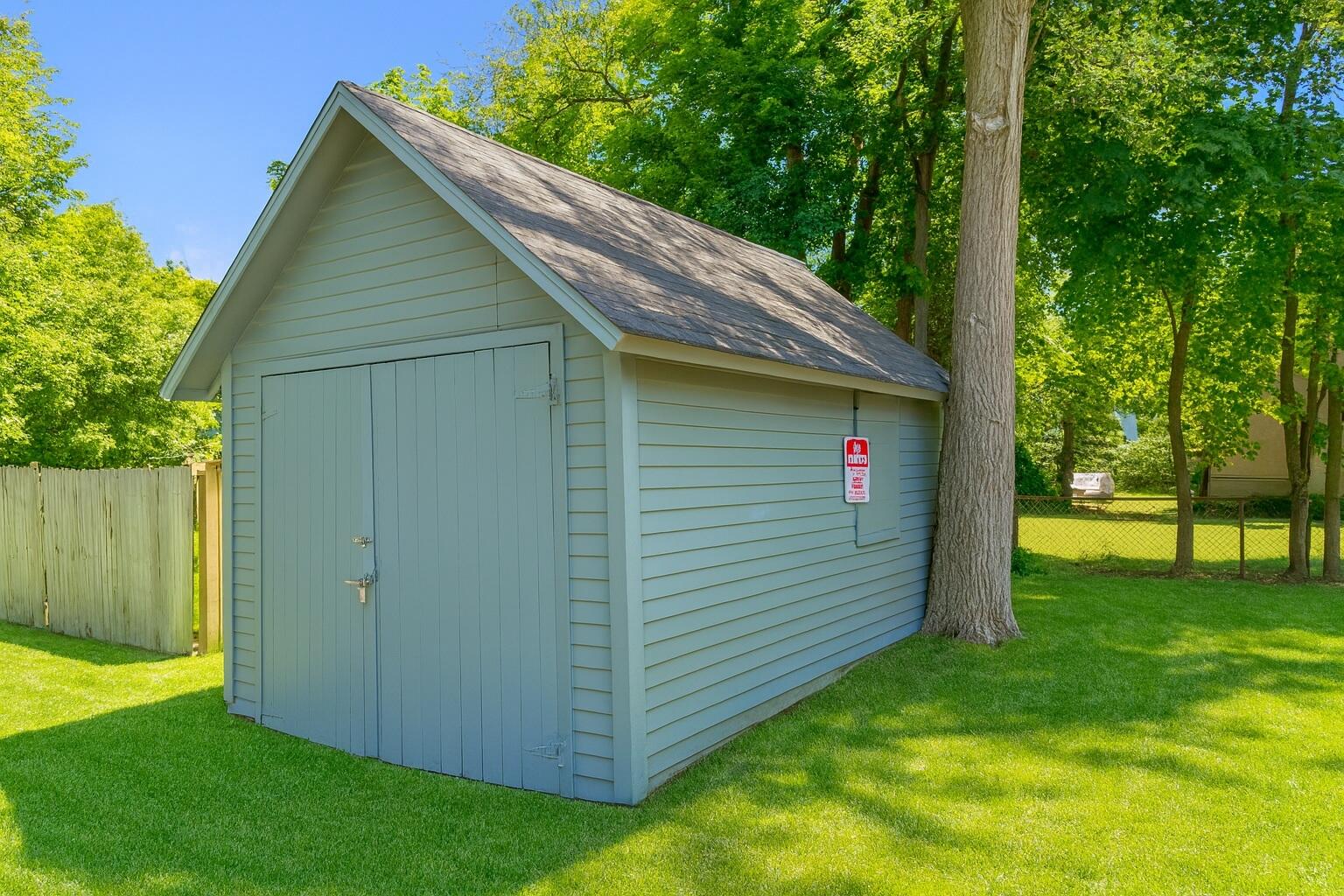 1517 James Street Kalamazoo MI 49001