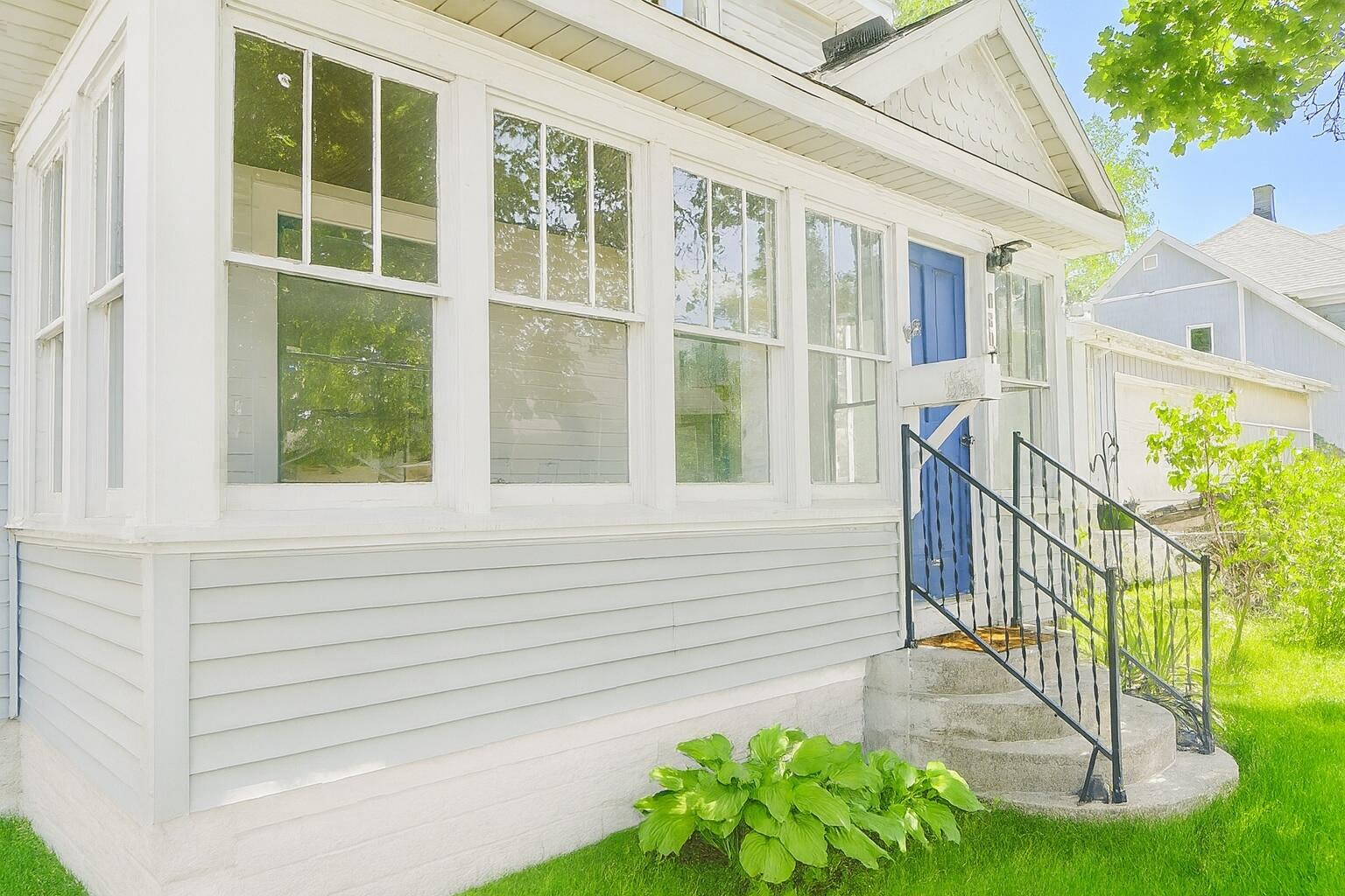 1517 James Street Kalamazoo MI 49001