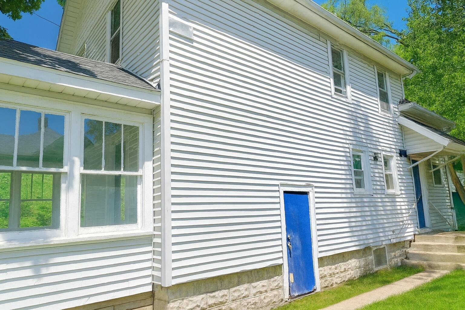 1517 James Street Kalamazoo MI 49001