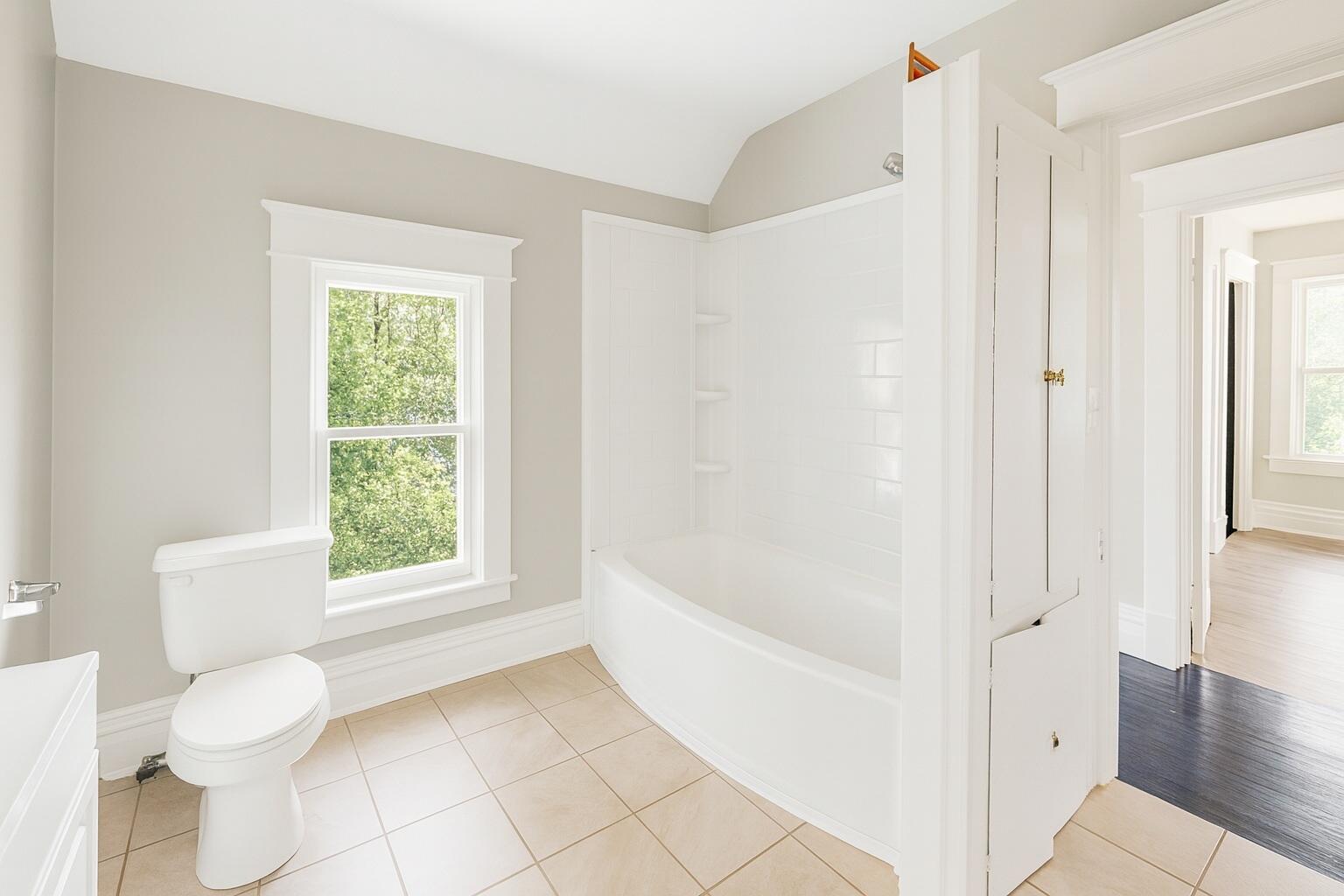 1517 James Street Kalamazoo MI 49001