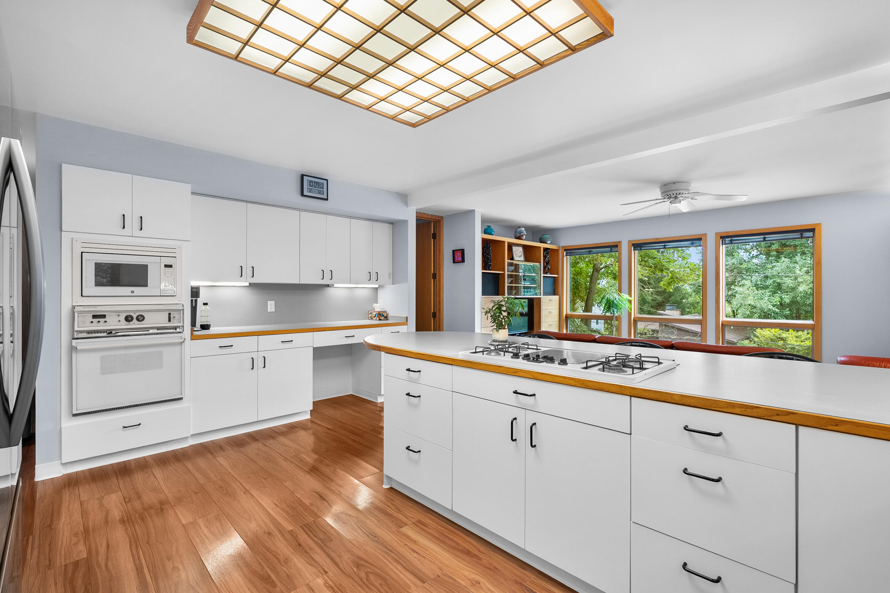 1828 Greenlawn Avenue Kalamazoo MI 49006