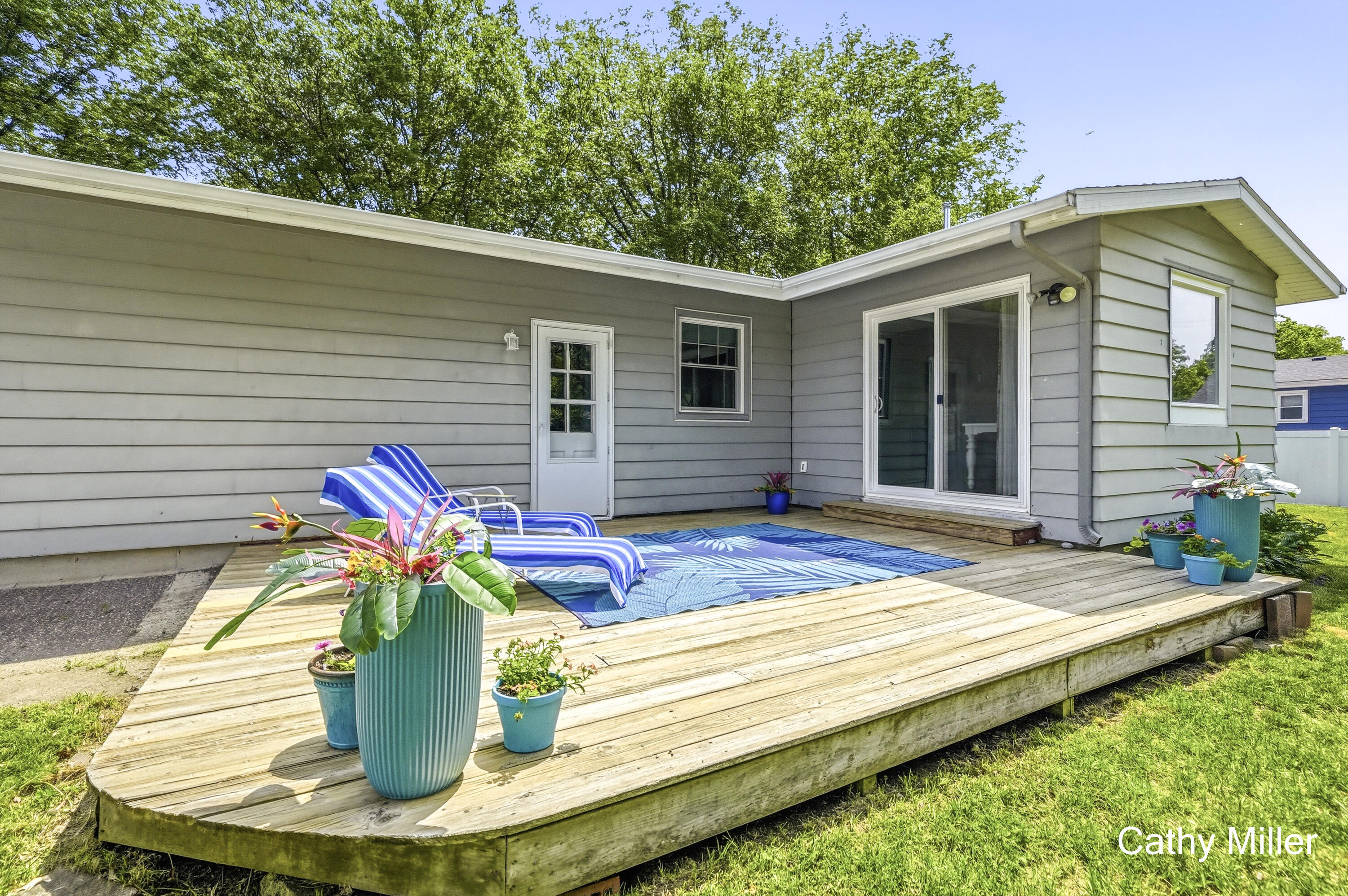 2223 Rosewood Avenue SE Grand Rapids MI 49506