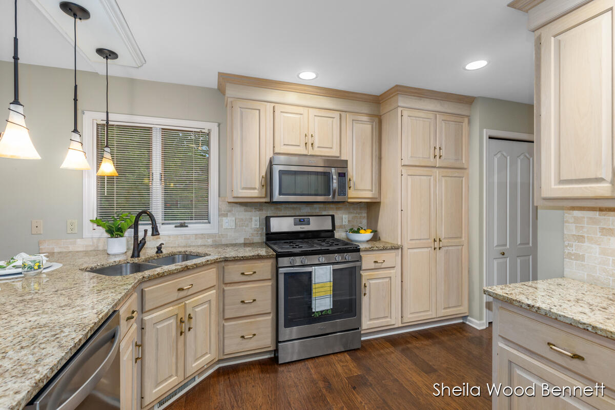 7023 Camelback Drive NE Rockford MI 49341