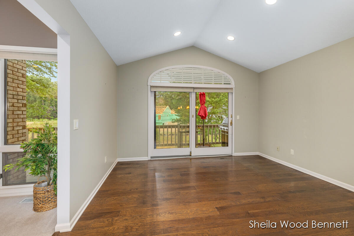 7023 Camelback Drive NE Rockford MI 49341