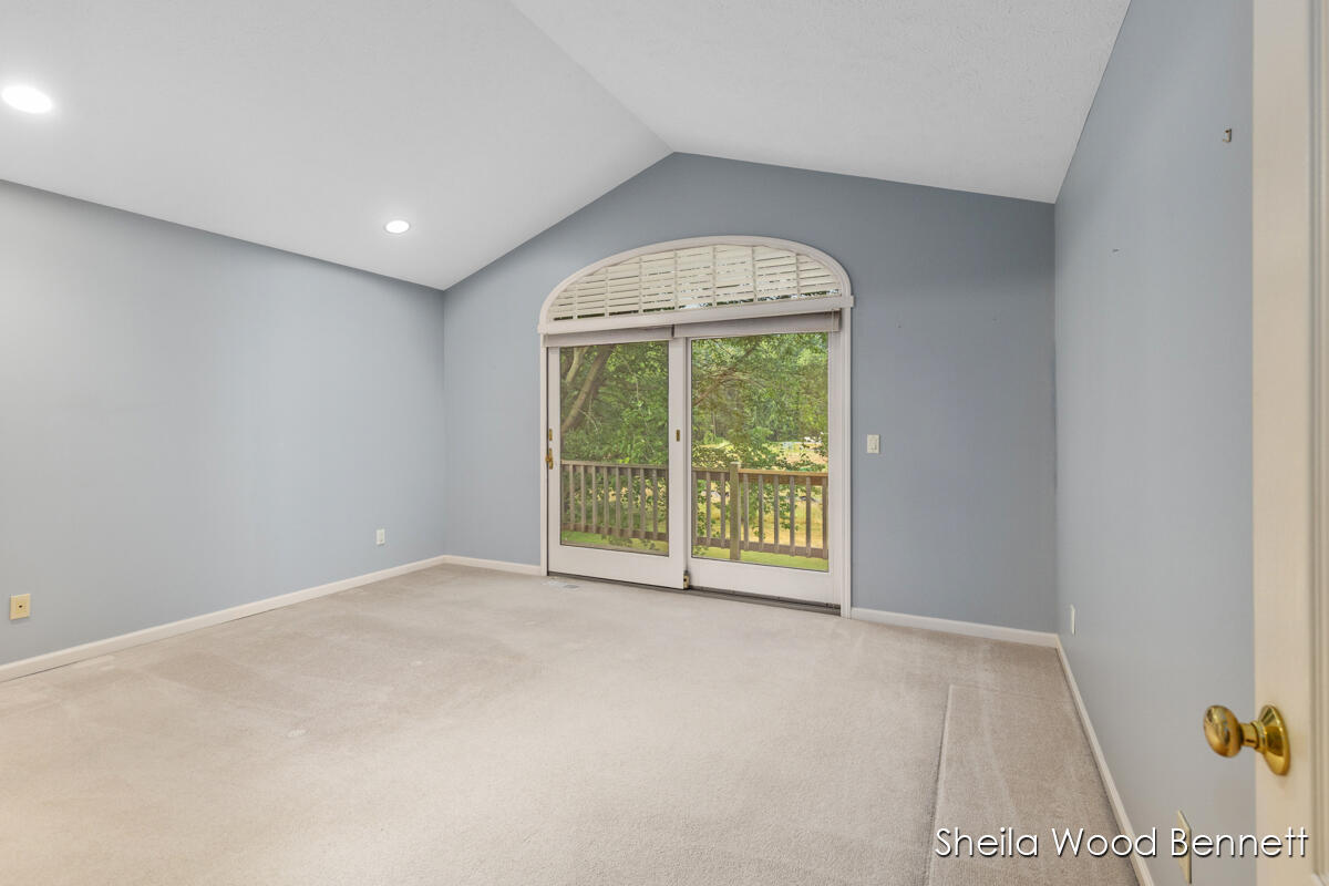 7023 Camelback Drive NE Rockford MI 49341