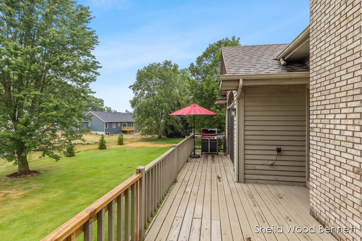 7023 Camelback Drive NE Rockford MI 49341