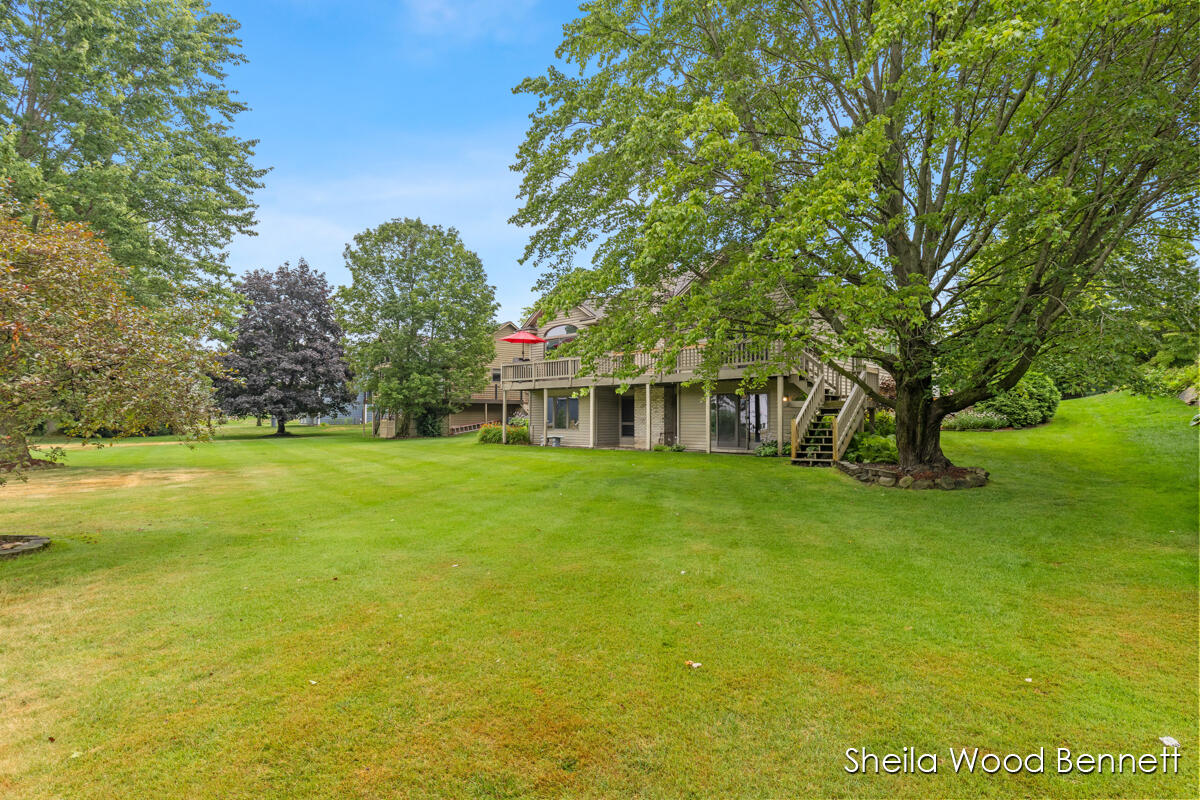 7023 Camelback Drive NE Rockford MI 49341