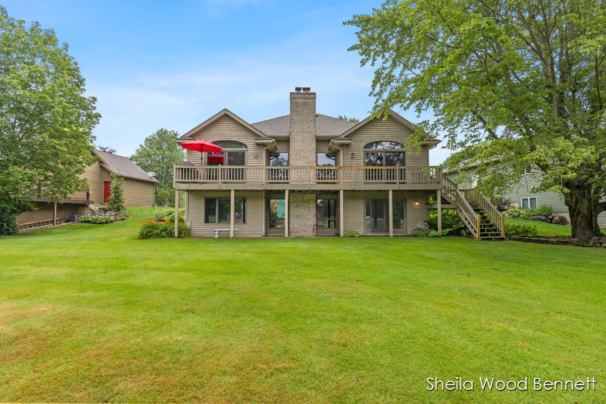 7023 Camelback Drive NE Rockford MI 49341
