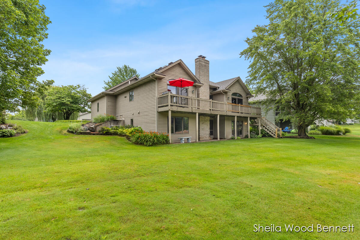 7023 Camelback Drive NE Rockford MI 49341