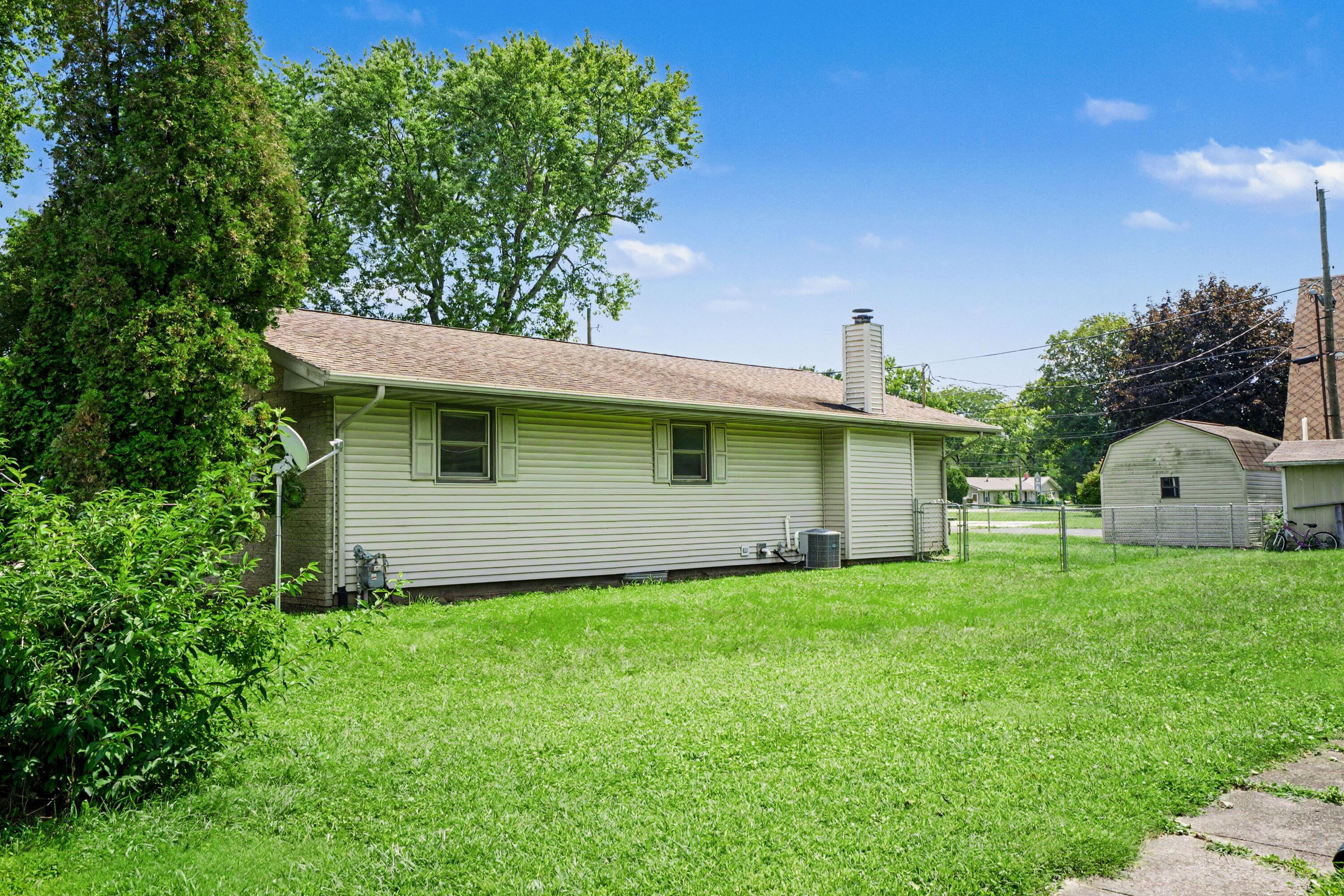 1806 Broadway Street Niles MI 49120