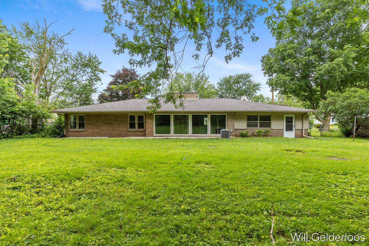 1938 Woodlawn Avenue SE Grand Rapids MI 49506