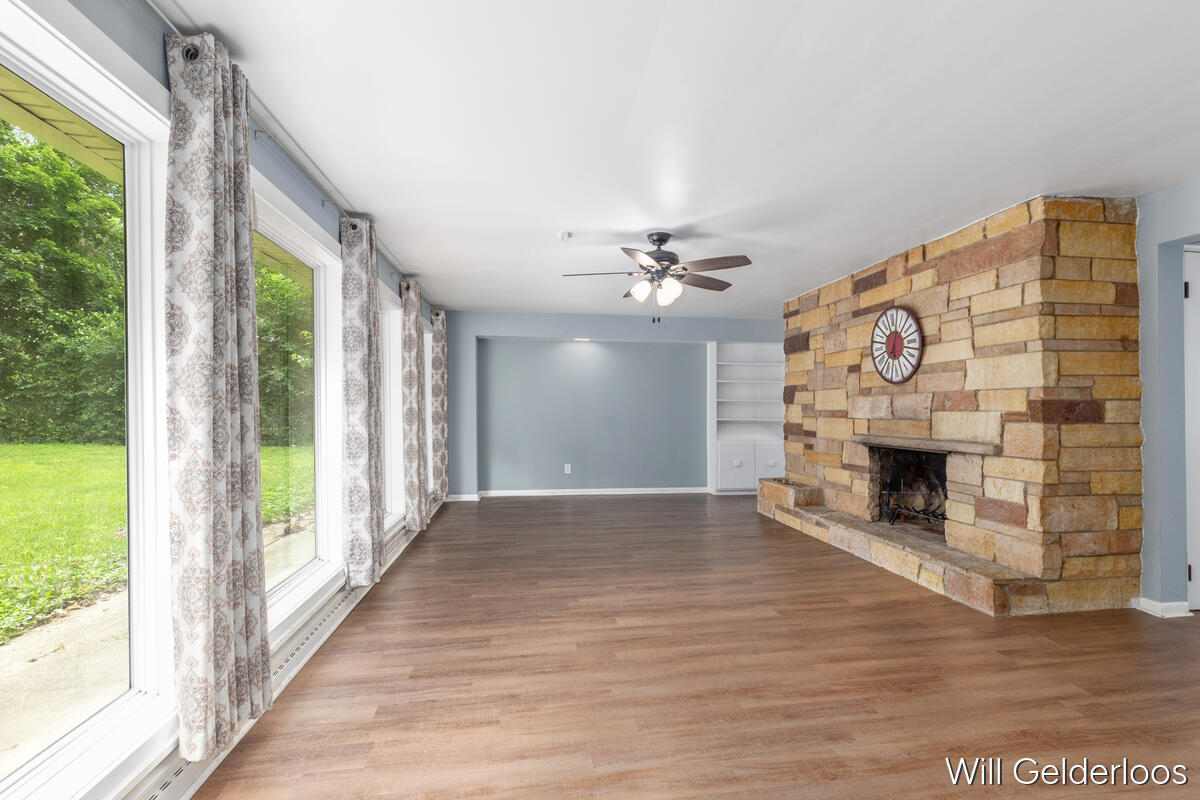 1938 Woodlawn Avenue SE Grand Rapids MI 49506