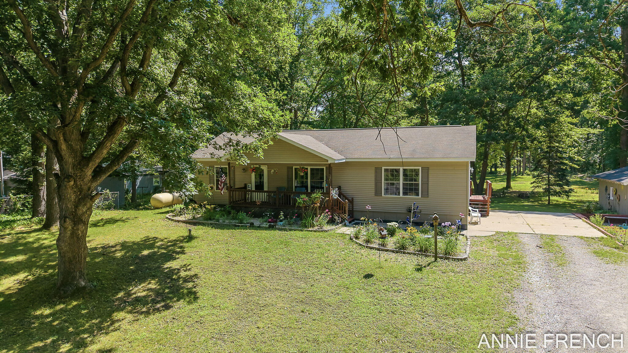 1375 56th Street Fennville MI 49408