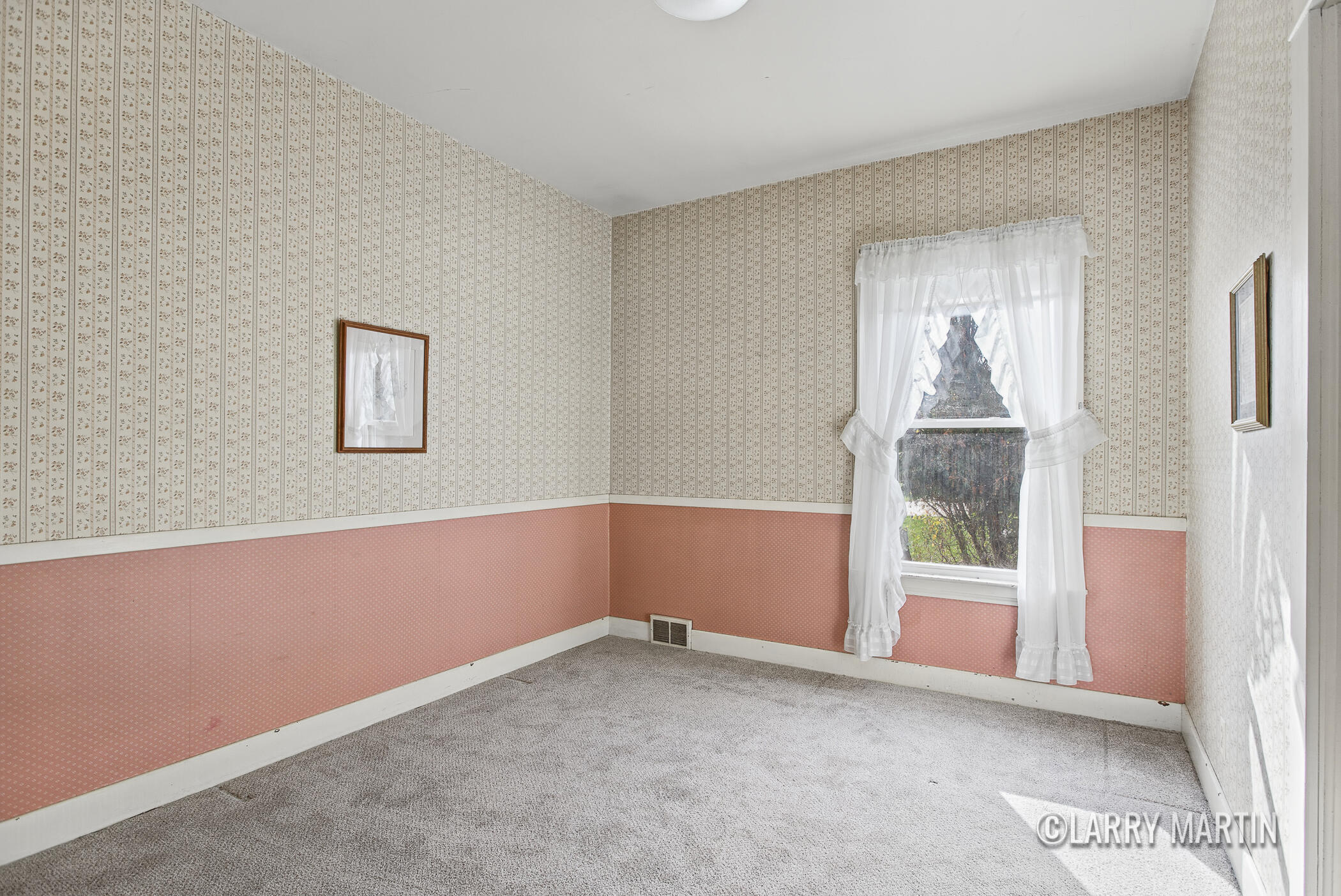 1779 Kinney Avenue NW Grand Rapids MI 49534