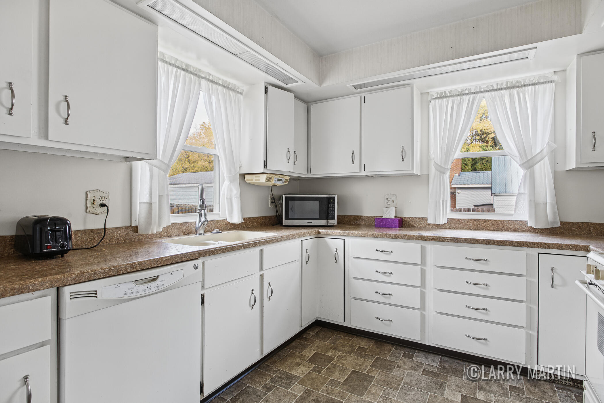 1779 Kinney Avenue NW Grand Rapids MI 49534