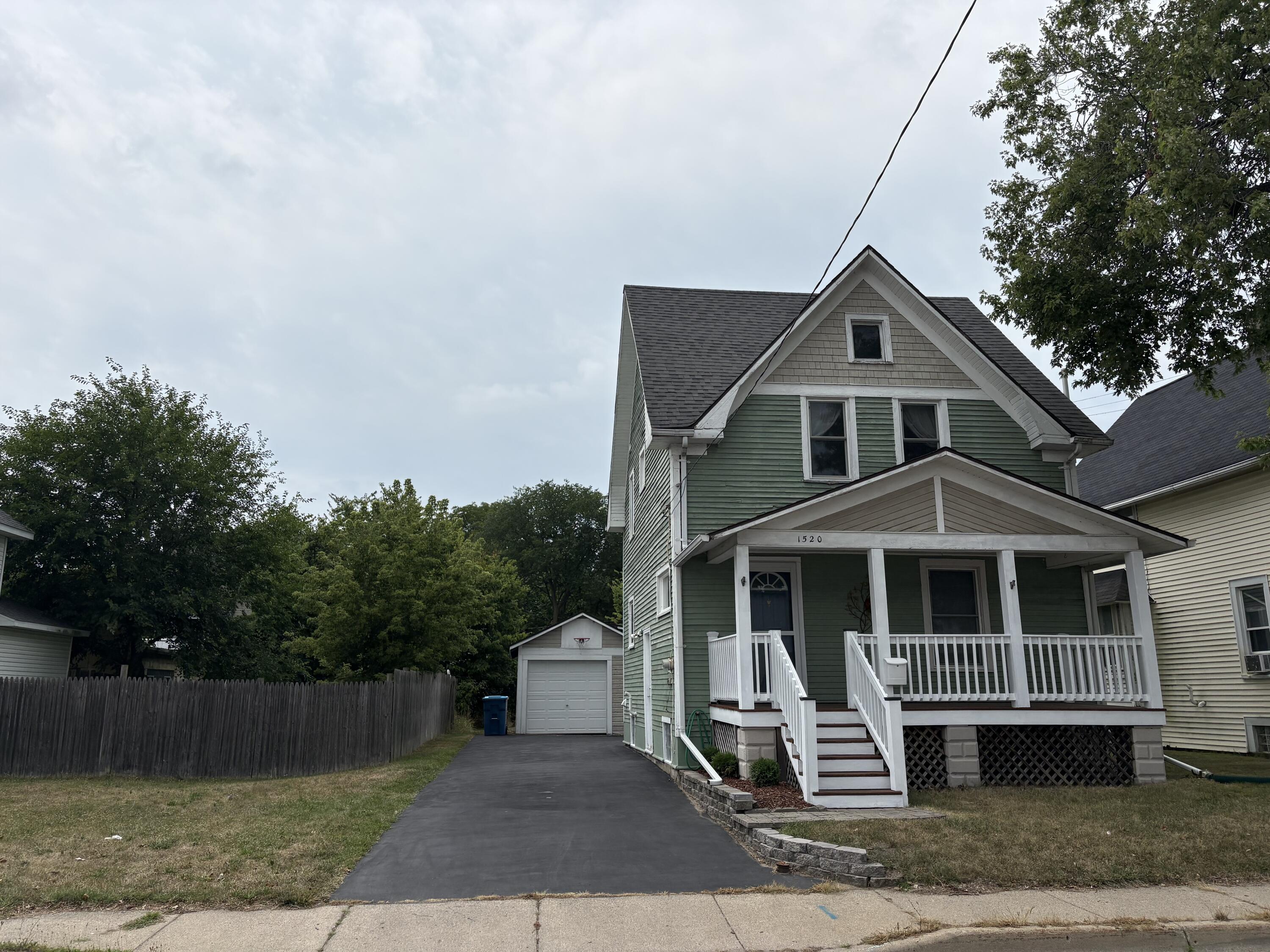 1520 Fulford Street Kalamazoo MI 49001