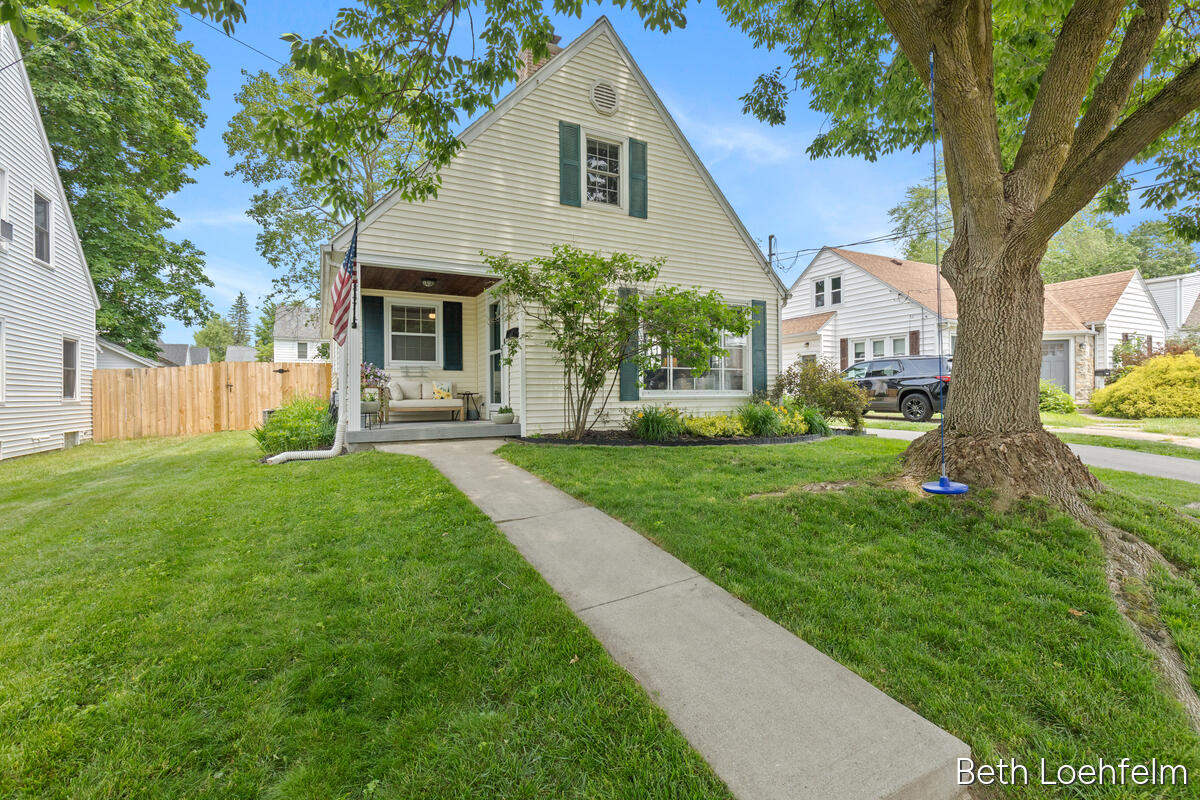 847 N Ottillia Street SE Grand Rapids MI 49507