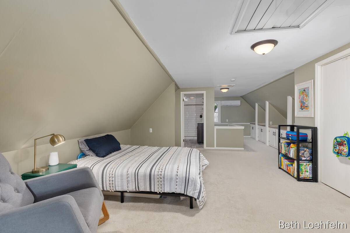 847 N Ottillia Street SE Grand Rapids MI 49507
