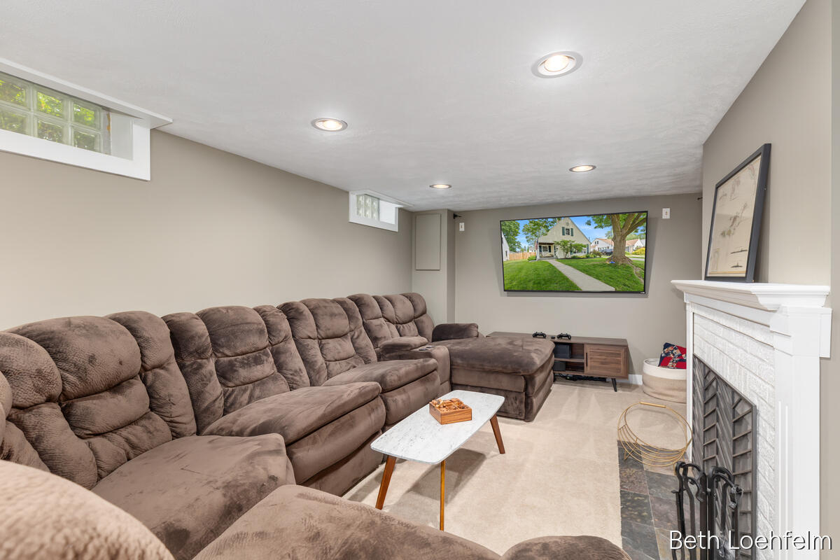 847 N Ottillia Street SE Grand Rapids MI 49507