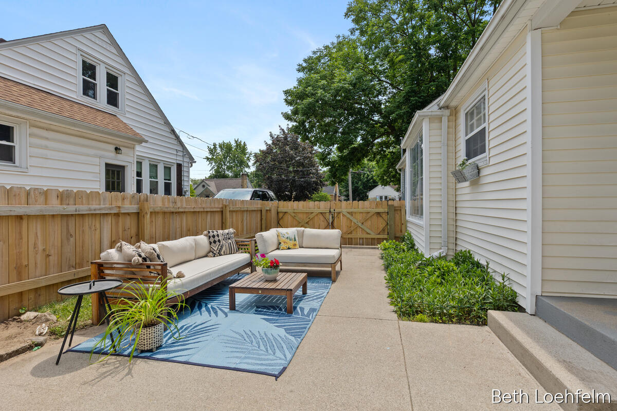 847 N Ottillia Street SE Grand Rapids MI 49507