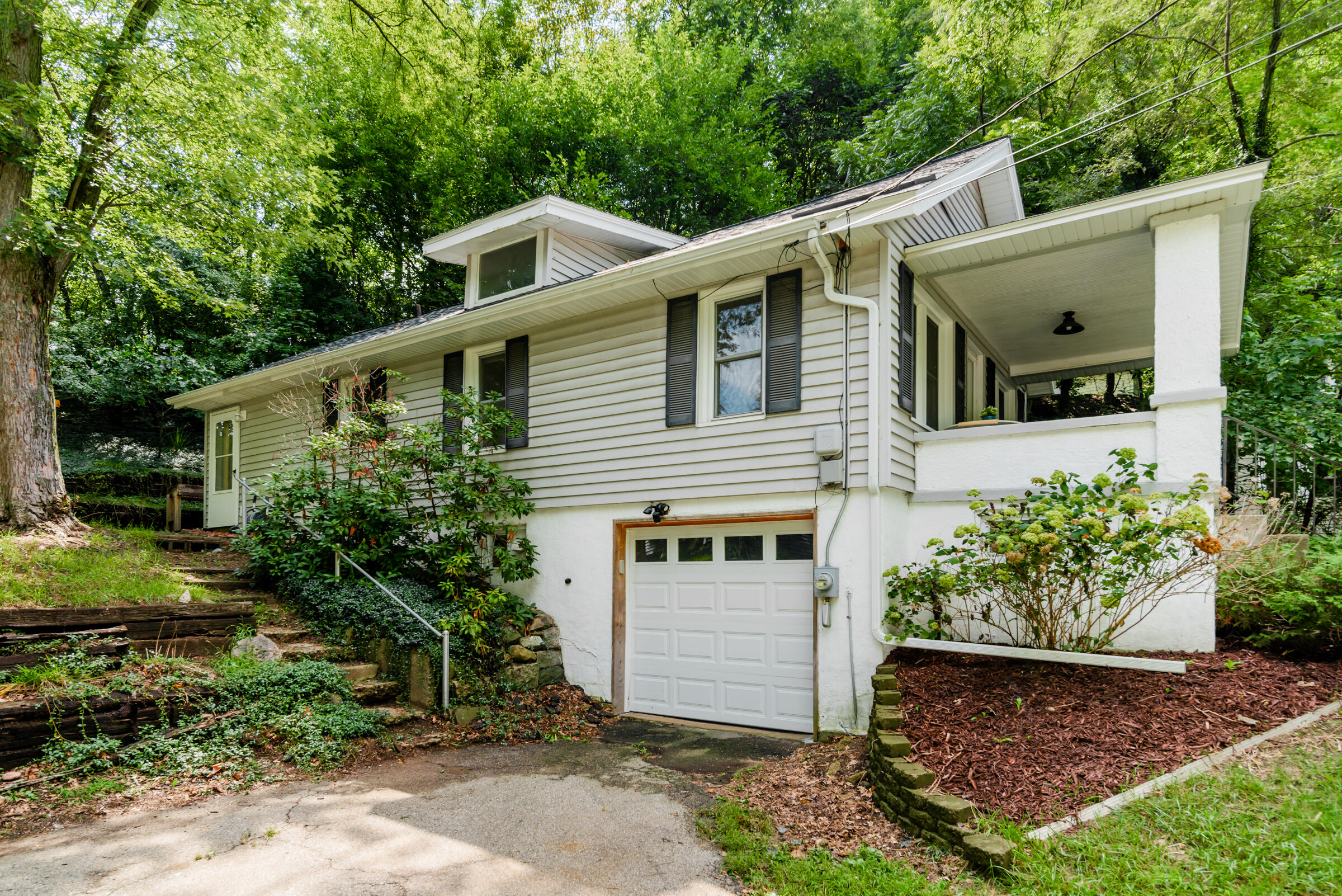 1054 Haines Street NW Grand Rapids MI 49504