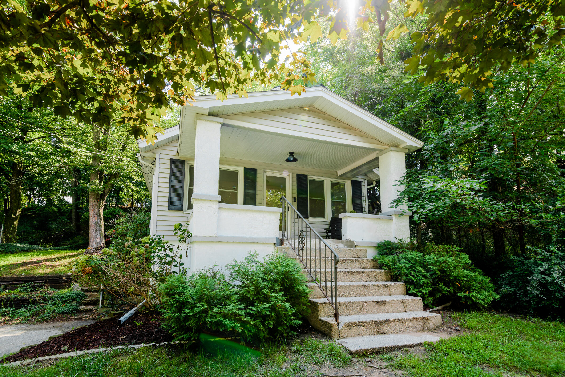 1054 Haines Street NW Grand Rapids MI 49504