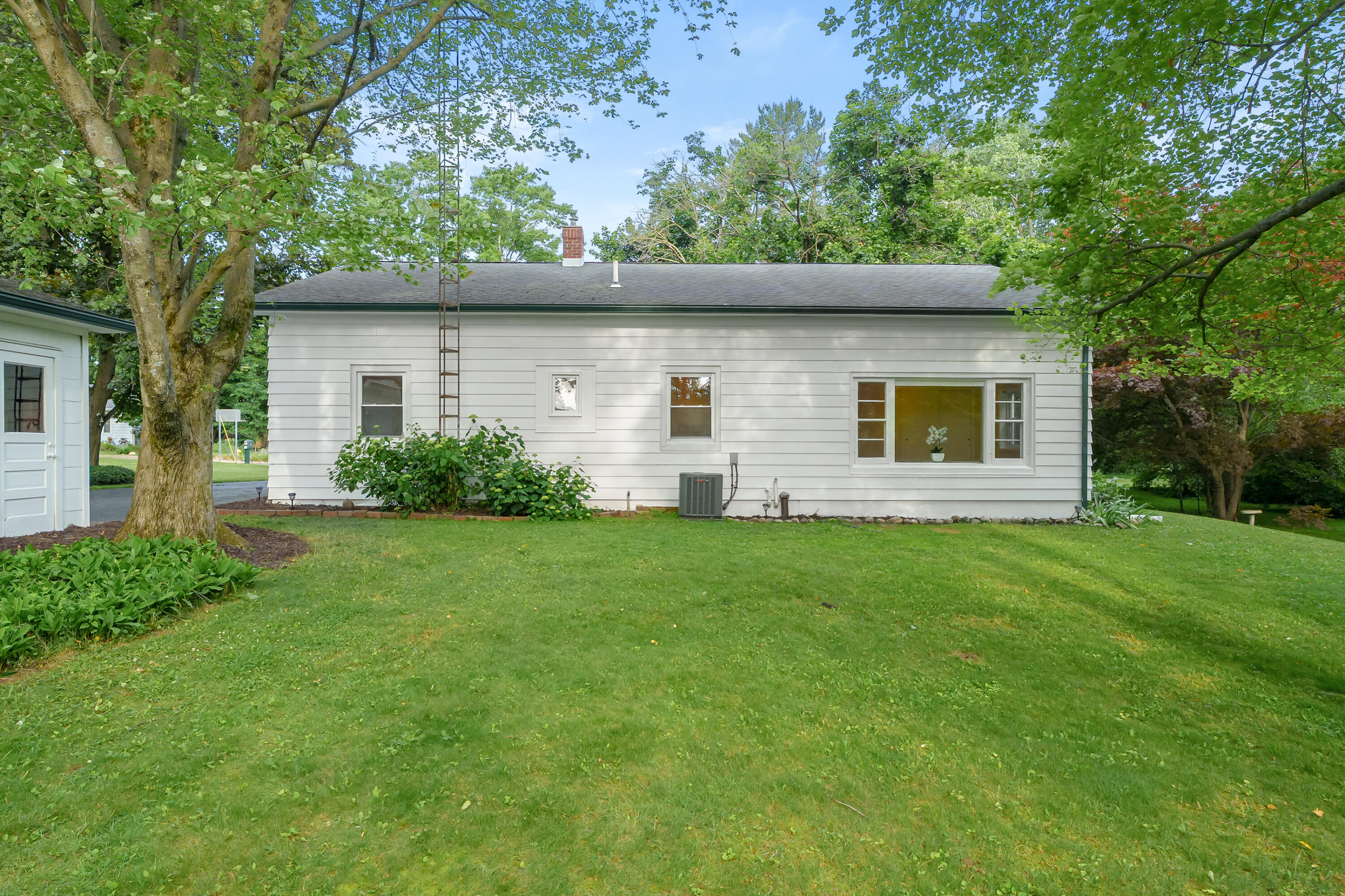 205 Sassafras Street Coloma MI 49038