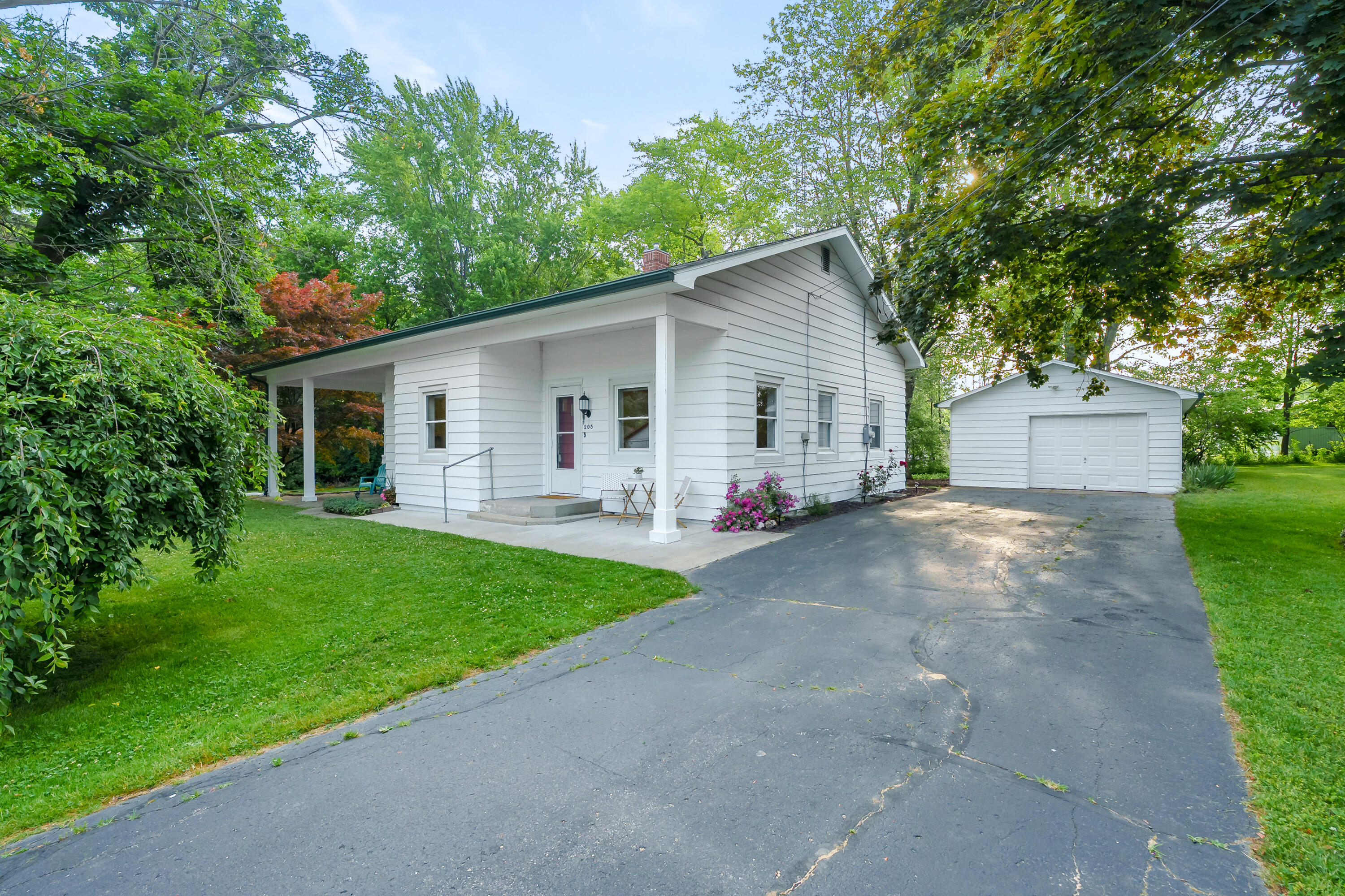 205 Sassafras Street Coloma MI 49038